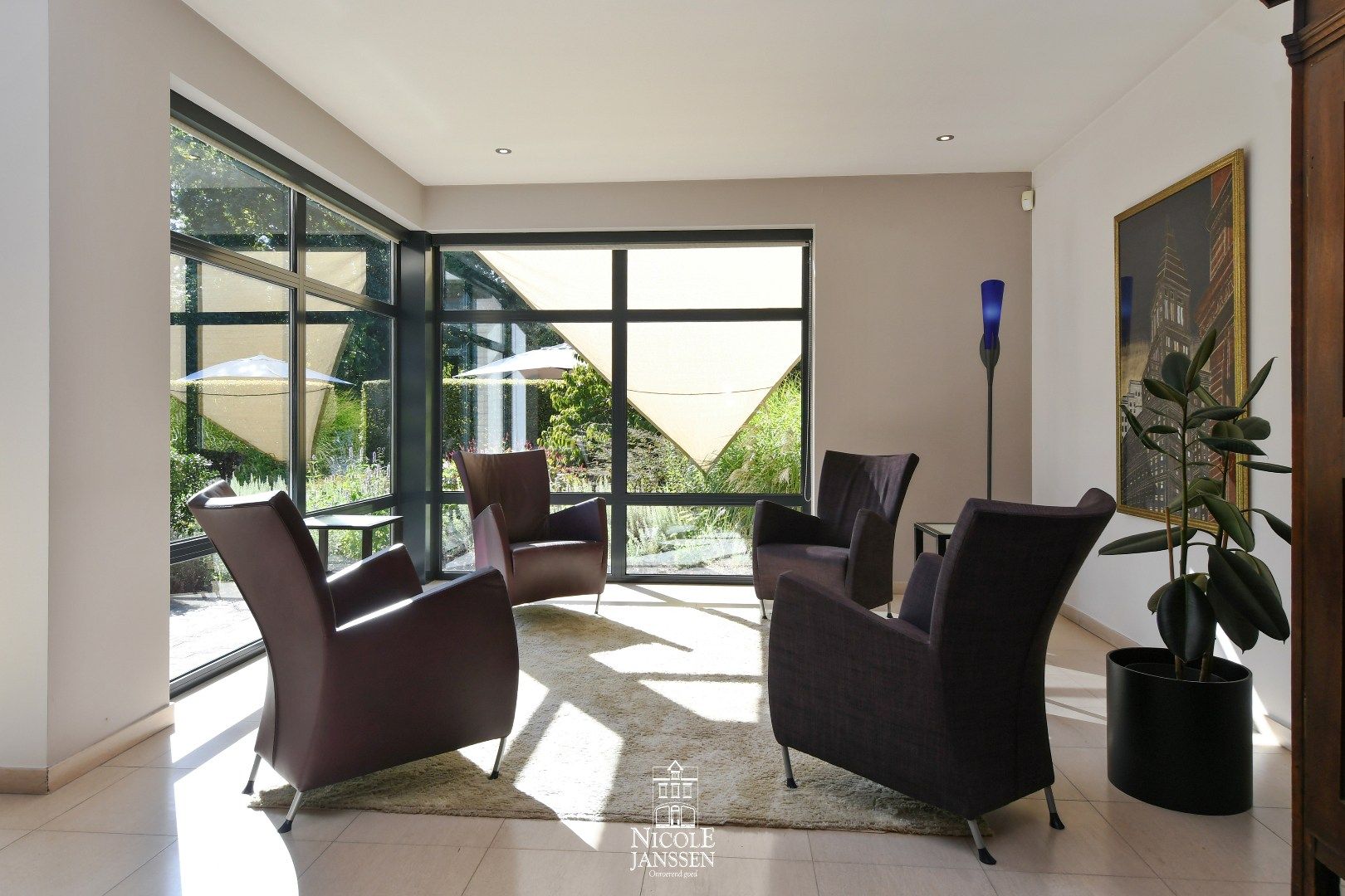 Vrijstaande woning met mooi verzorgde tuin en zwembad  foto 5