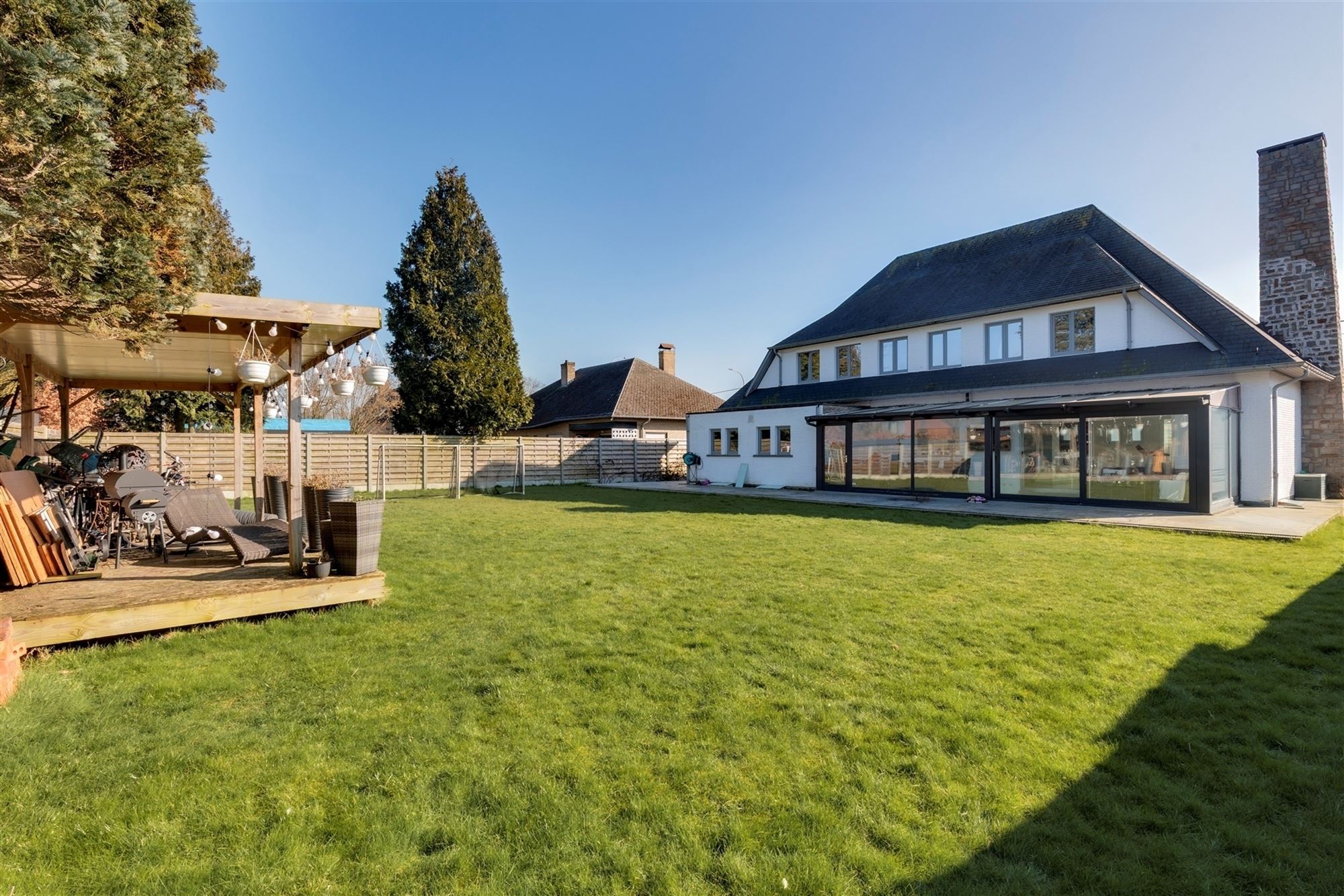 Prachtige villa met 5 slk op een perceel van 980 m² foto 2