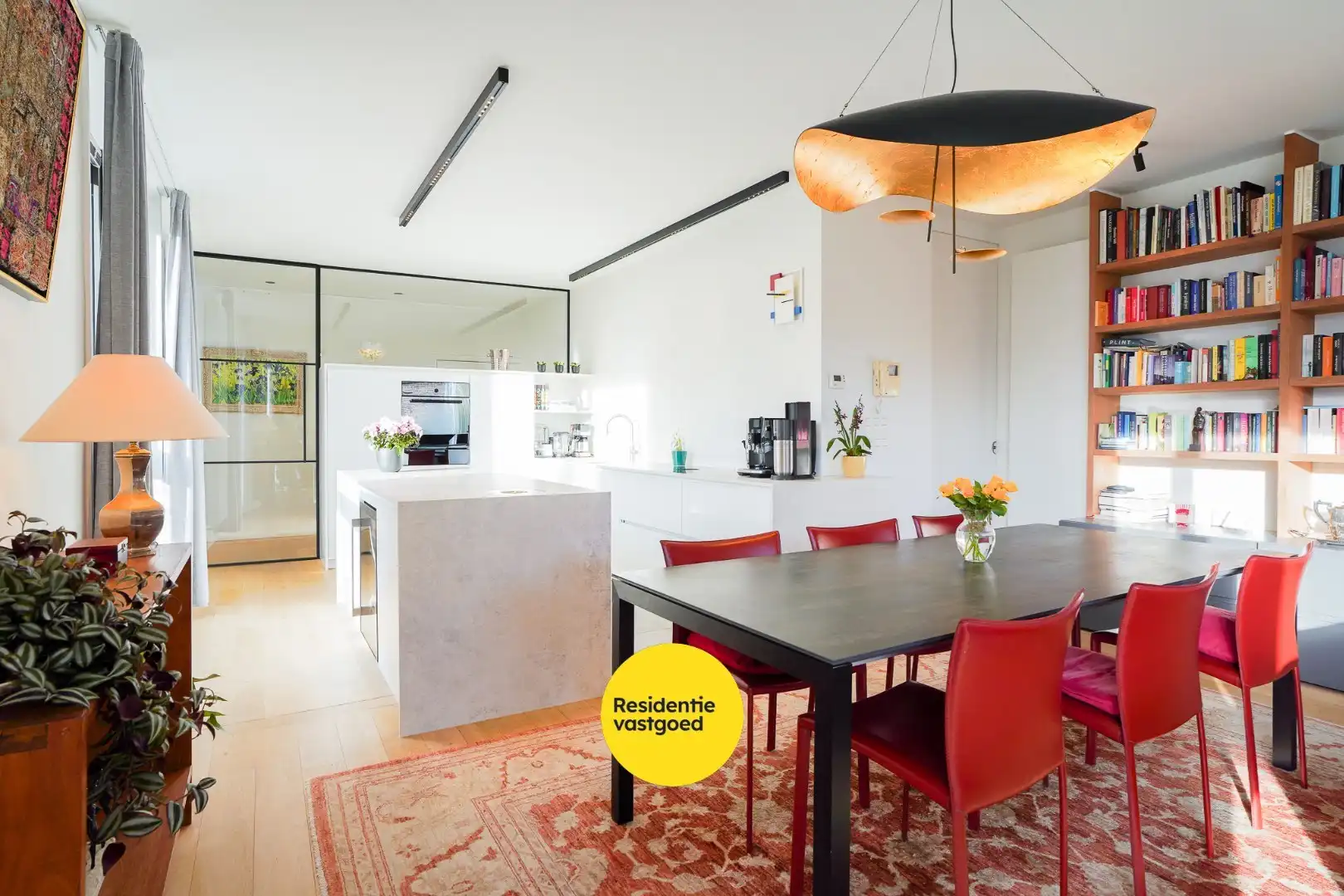 Exclusief wonen aan het Koningin Astridpark – stijlvol appartement met uitzonderlijk terras foto 4