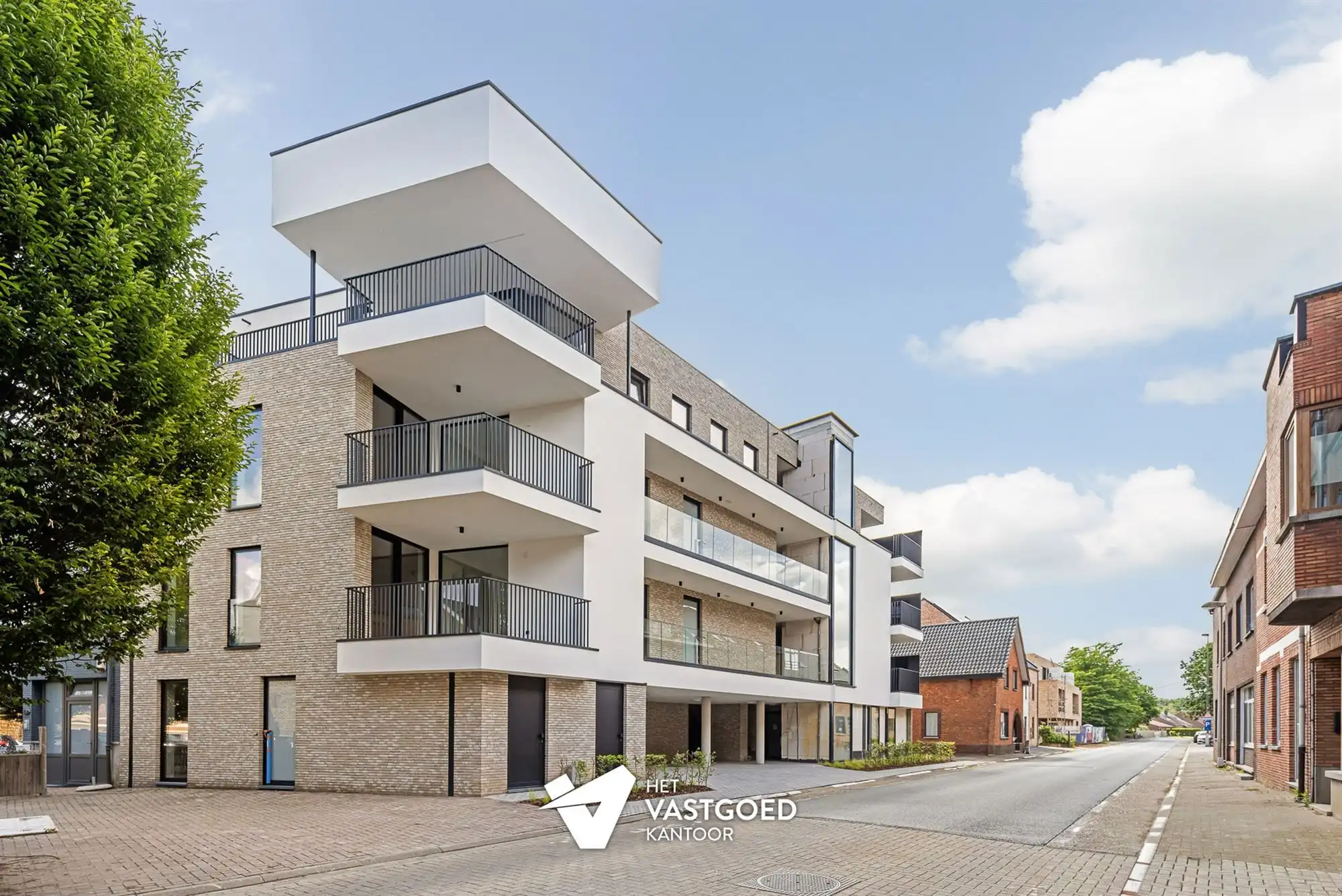RUIM GELIJKVLOERS APPARTEMENT MET UITZONDERLIJKE BUITENRUIMTE foto 24