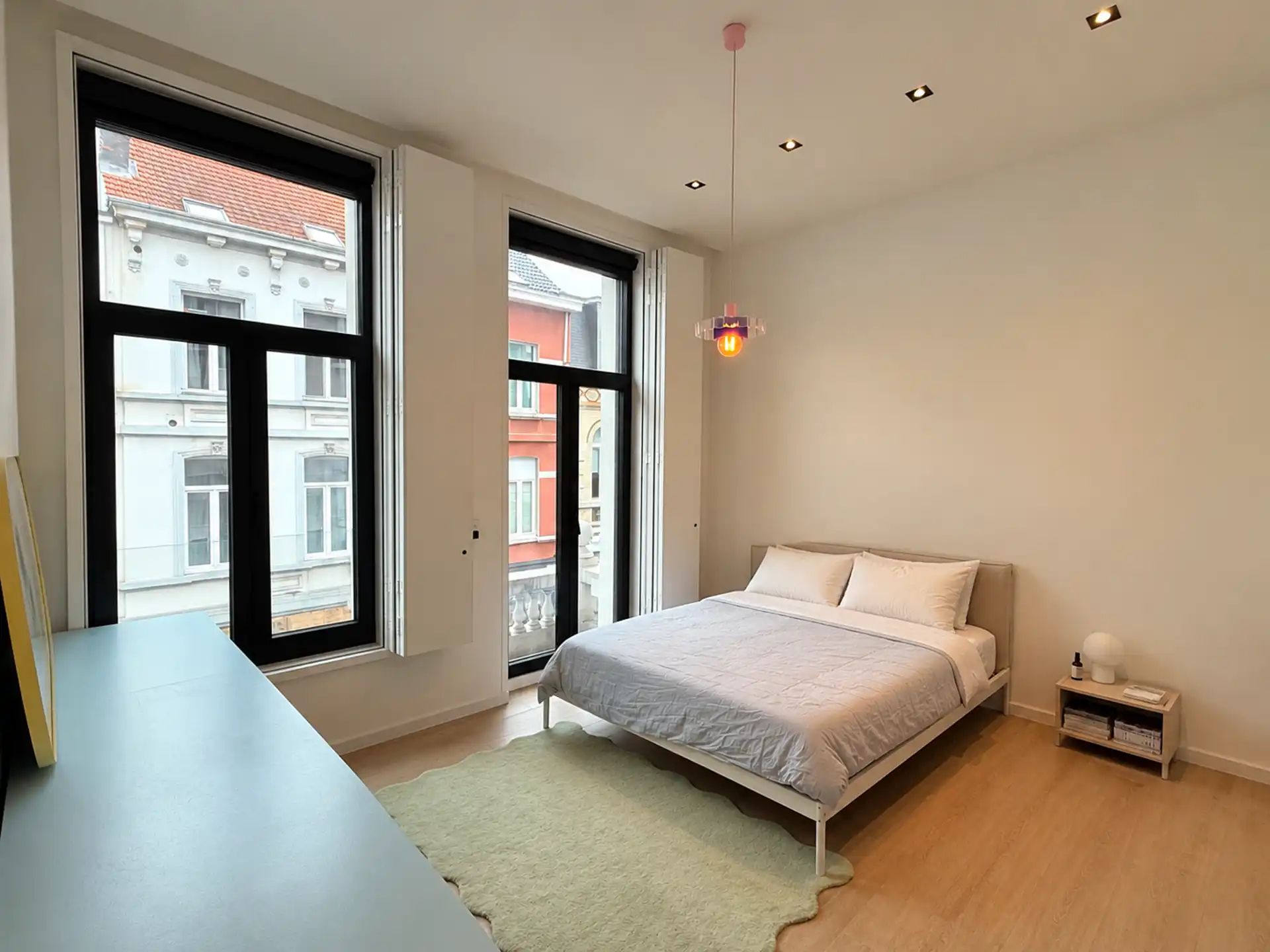 Prachtig gerenoveerd BEN- appartement met 2 slaapkamers en mooi terras te Antwerpen Berchem foto 7