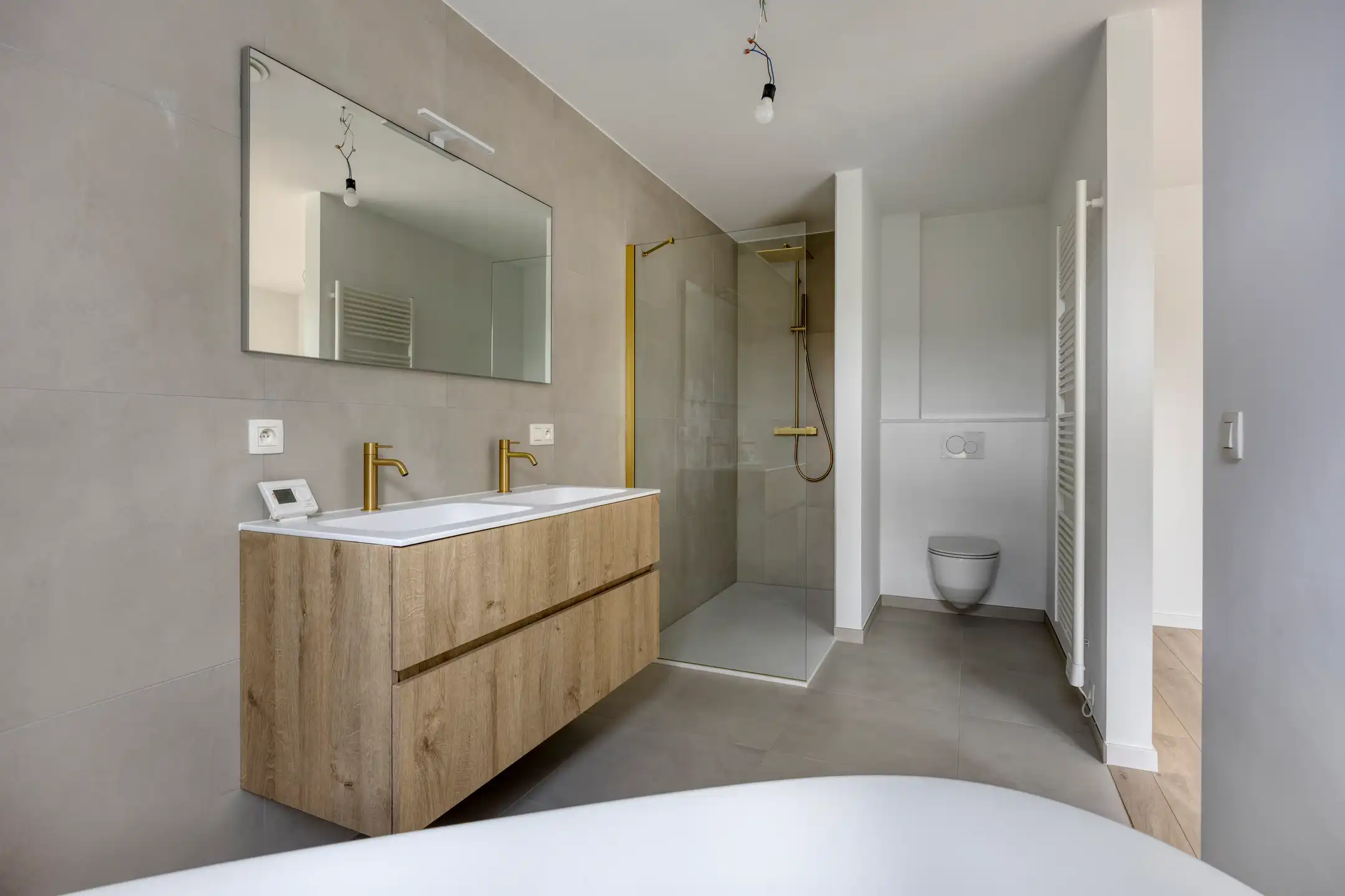 Nieuwbouwwoning met 6 slaapkamers & 3 badkamers (aan 6% btw) foto 12