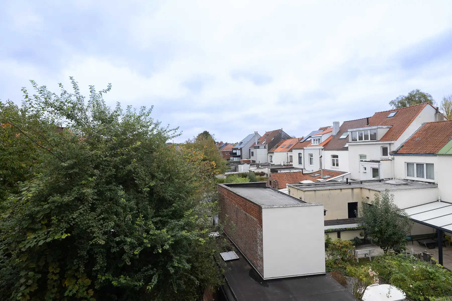 Te renoveren appartement met twee slaapkamers foto 14