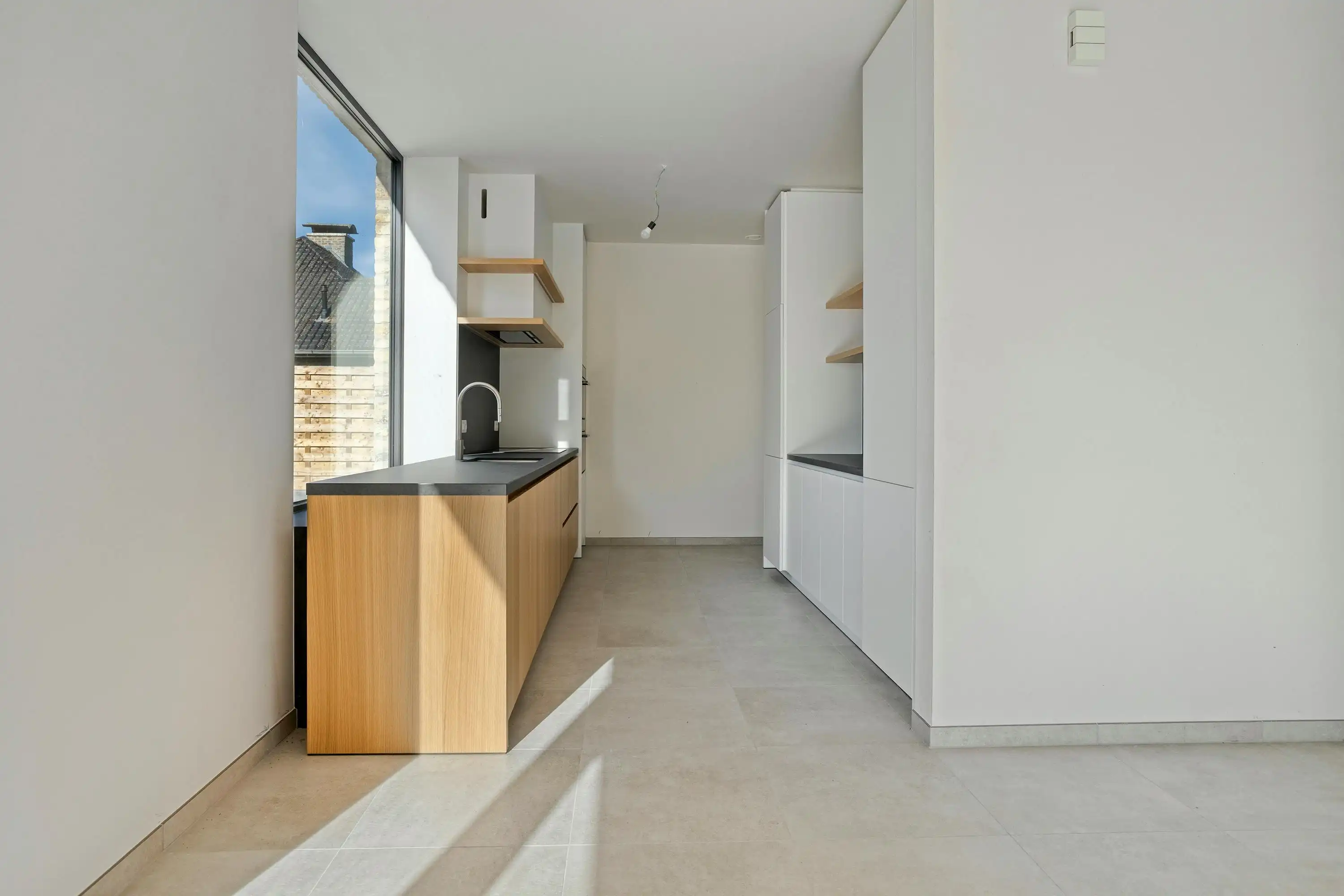 Alleenstaand huis te koop in Vleteren met weide en bijgebouw foto 12
