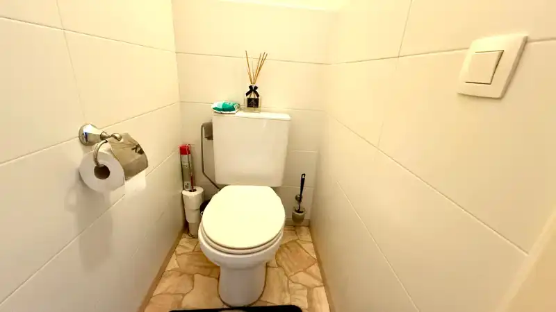 Centraal gelegen, ruim appartement met 2 slaapkamers en balkon foto 7