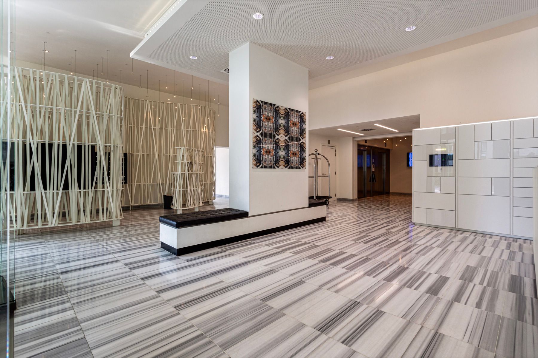 Luxueus appartement met 2 slpk. en uitzicht in Up-Site tower foto 19