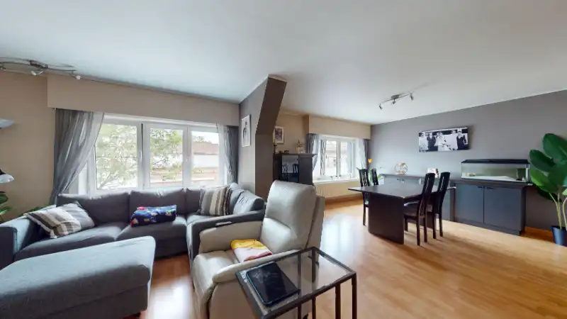 Ruime polyvalente woning van 335m² op 5a84ca foto 16