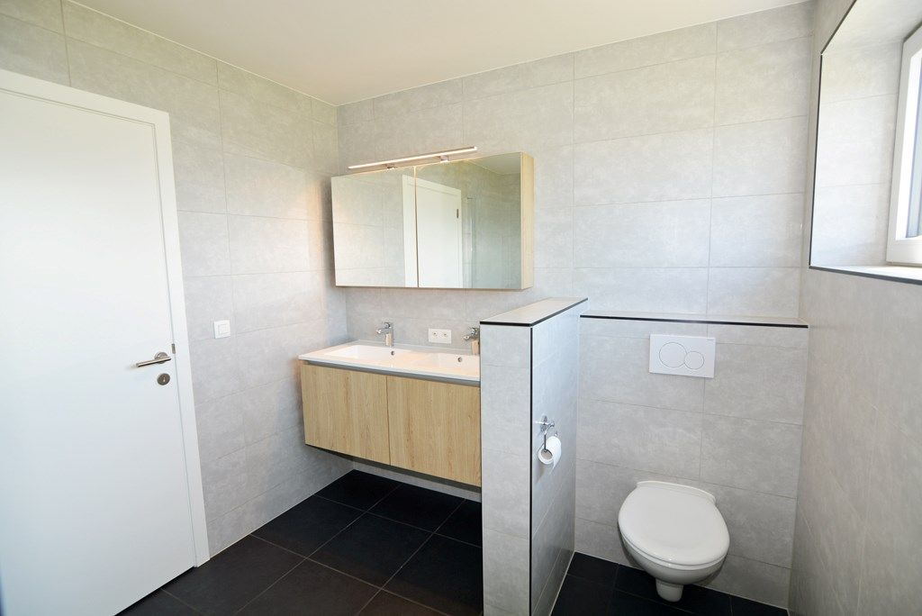 Halfvrijstaande nieuwbouwwoning met 3 slpks en dressing op perceel van 4a 88ca. foto 19