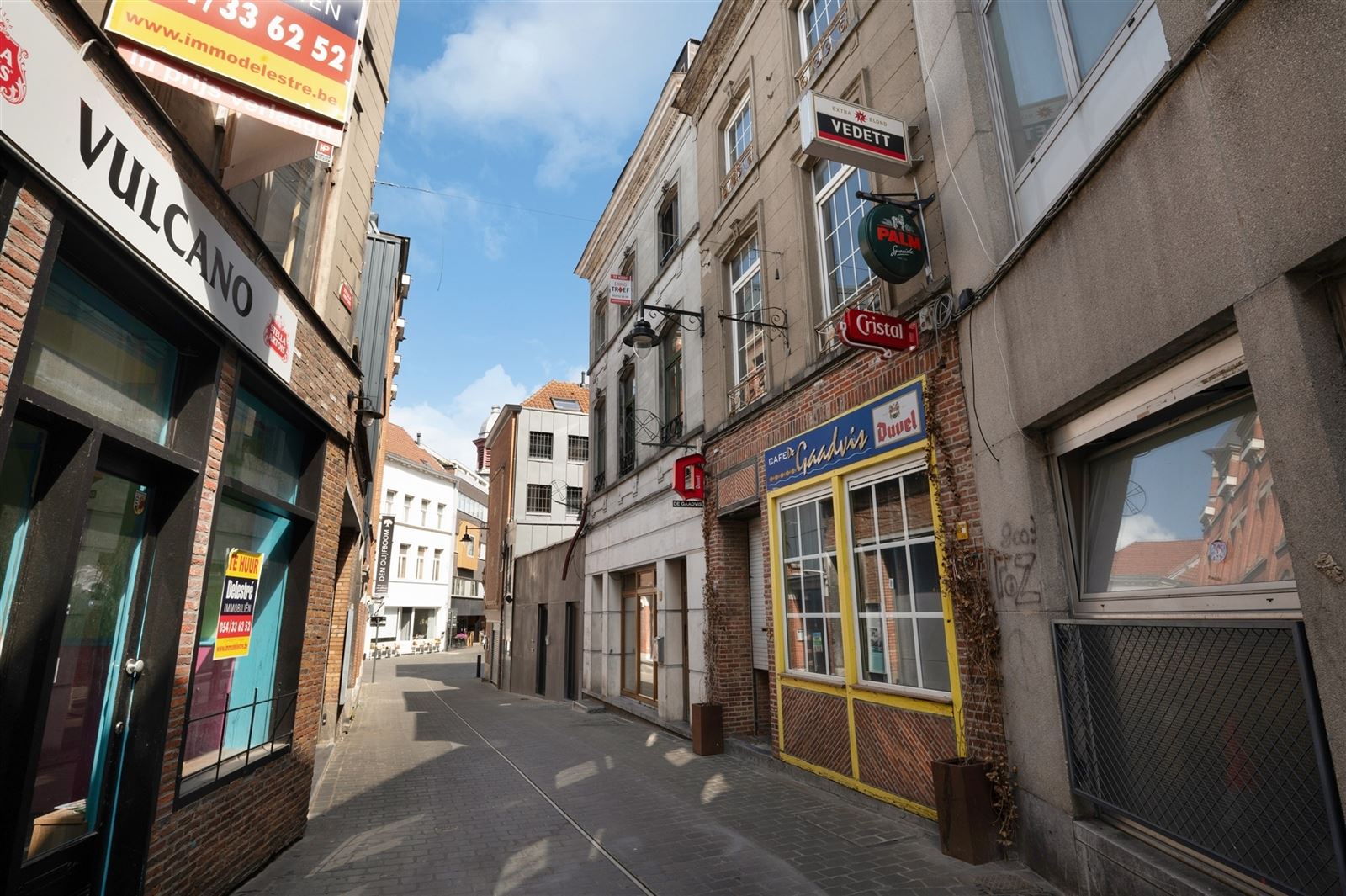 Investeringsopportuniteit in hartje Aalst - 4 verhuurde app foto 2
