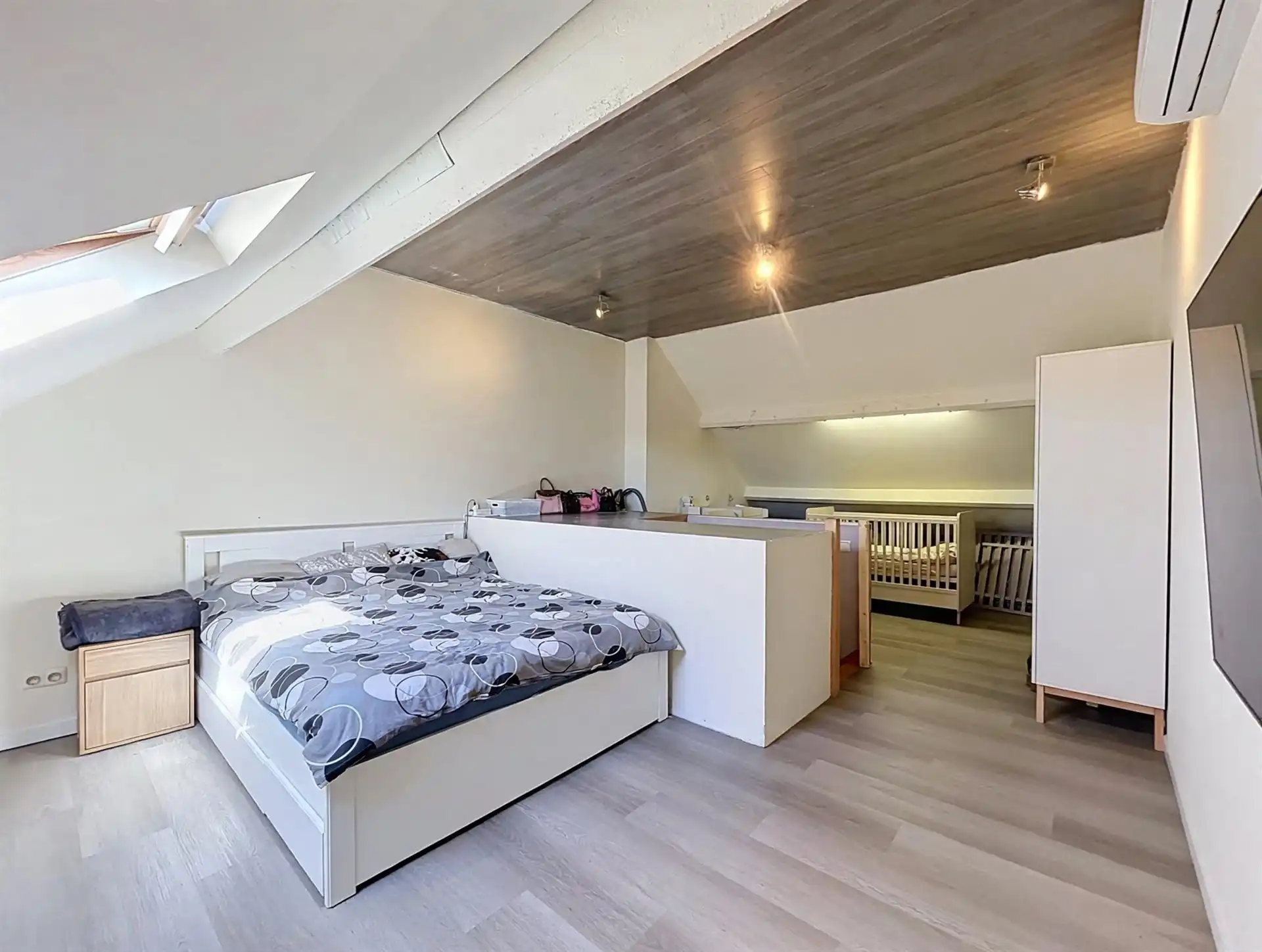 instapklare gezinswoning met 4 slaapkamers en zuidgerichte tuin op toplocatie foto 14