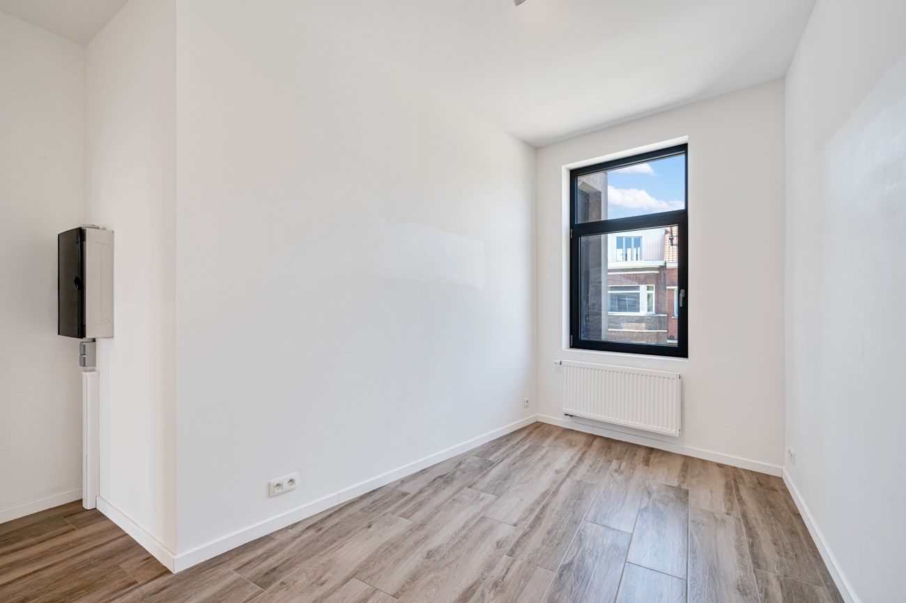 instapklaar 3-slkappartement op wandelafstand van het Sint-Pietersstation foto 9