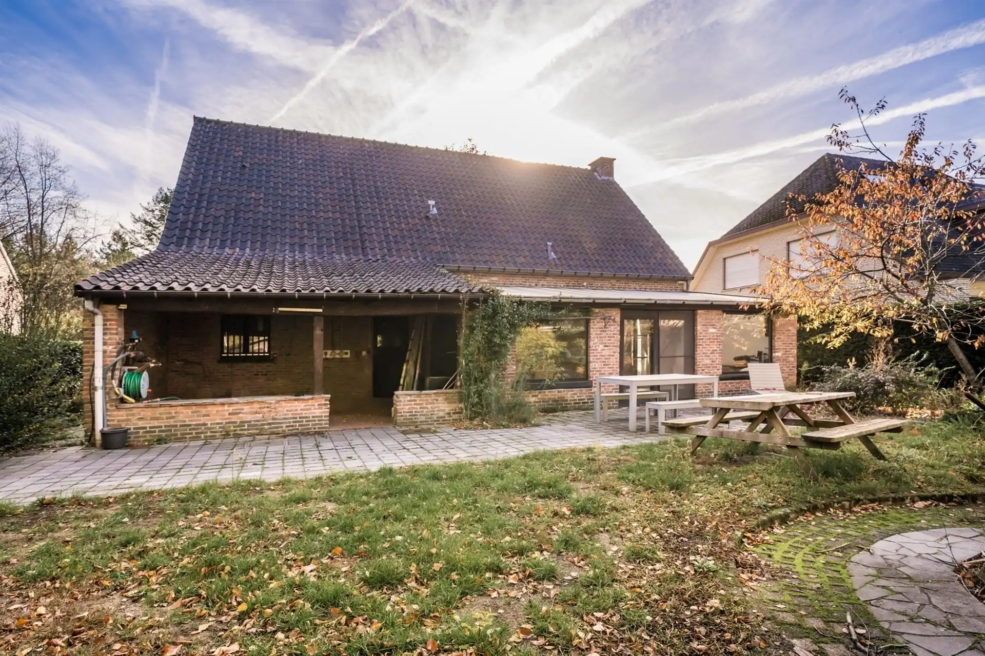 Te renoveren woning met grote tuin en eigen bos in rustig Bonheiden.  foto 21