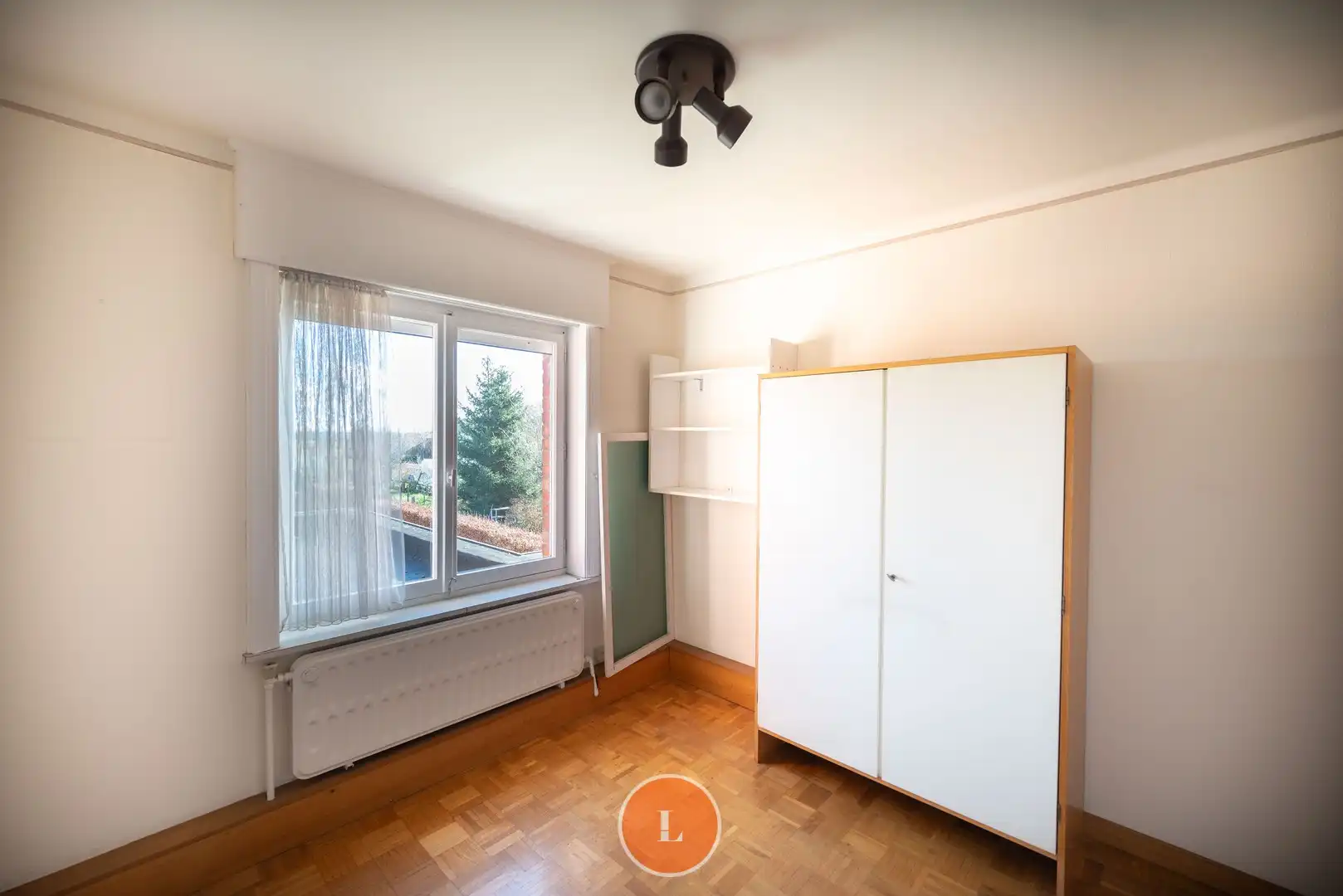 Op te frissen woning vlakbij het centrum van Wevelgem! foto 14