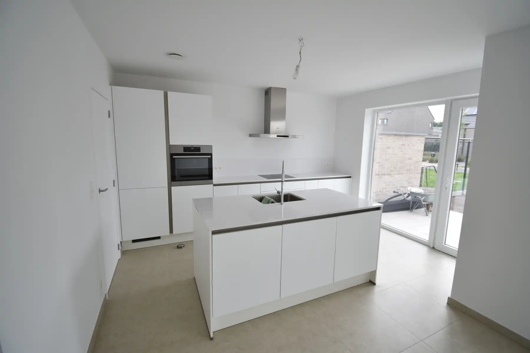 Recente gezinswoning met 3 slaapkamers foto 8