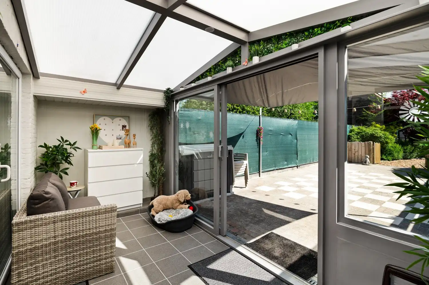 Gezellige woning met 3 slaapkamers en tuin met vijver in Wijnegem foto 15