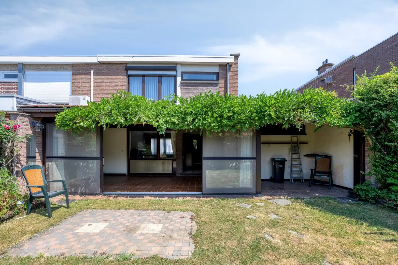 Gezellig ingerichte woning met garage en tuin - stadsrand Tongeren foto 22