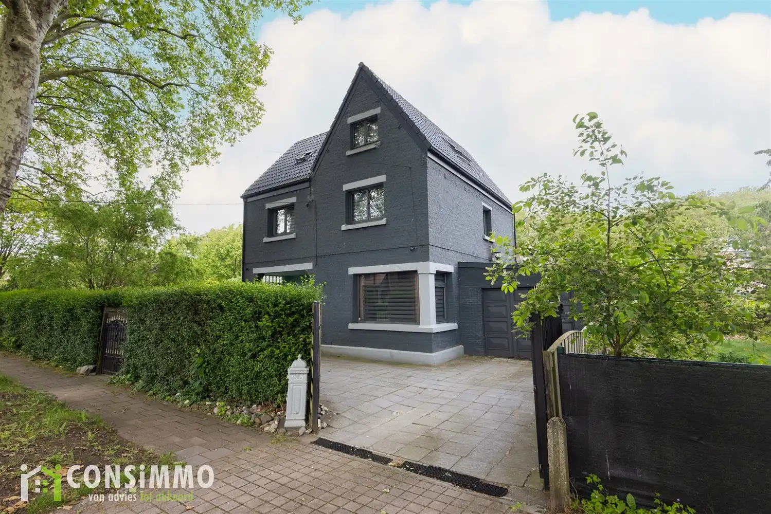 Hoofdfoto van de publicatie: Vrijstaande karaktervolle mijnwoning in de tuinwijk van Waterschei