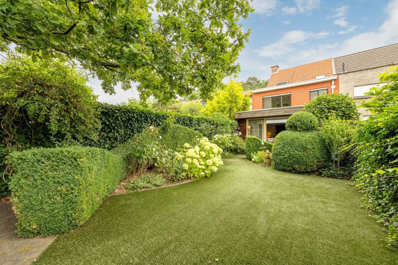 Uitzonderlijke ruime woning aan natuurdomein 'T Rood. foto 2