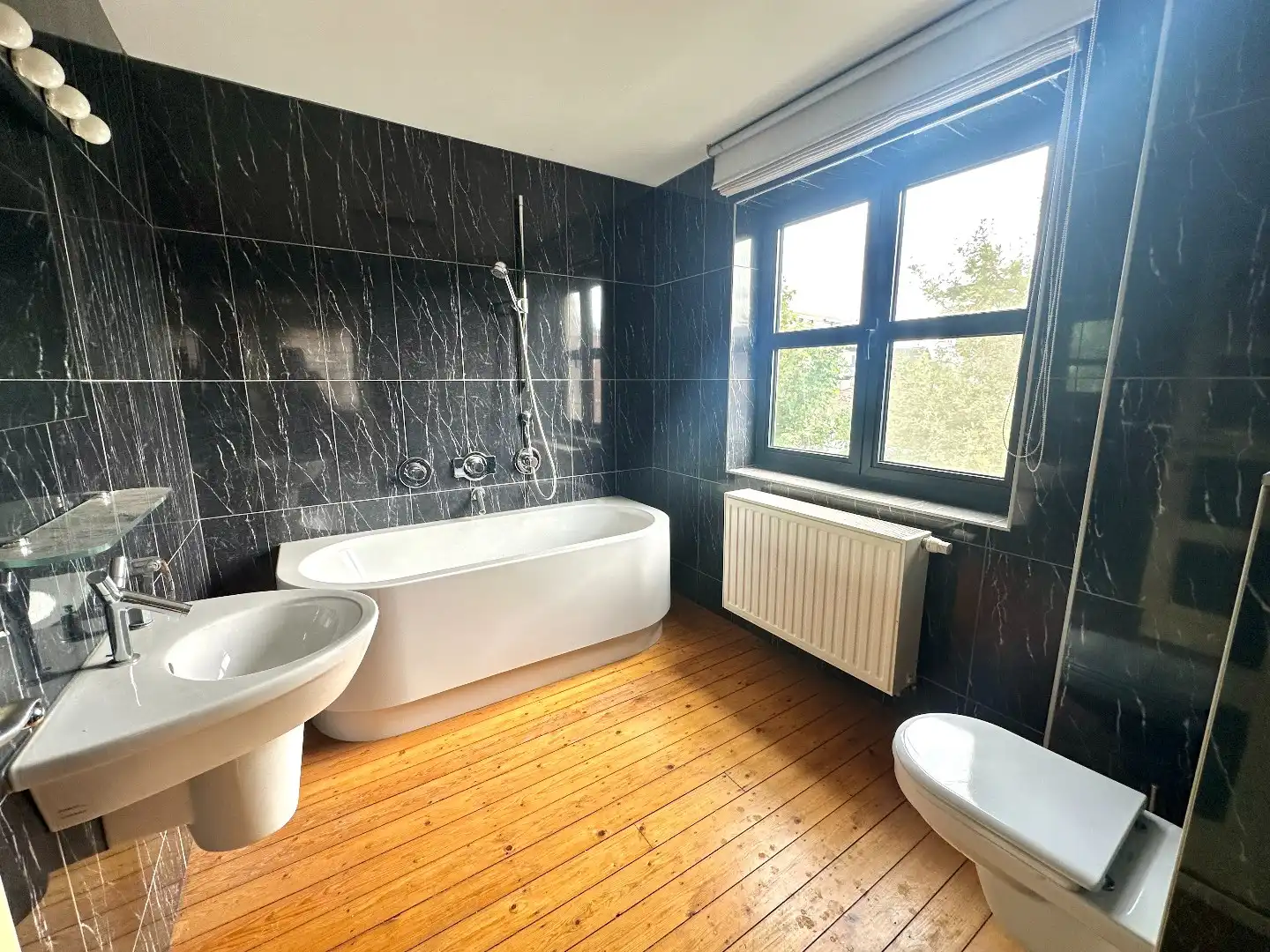 Ruime woning in het centrum van Zonhoven. foto 13