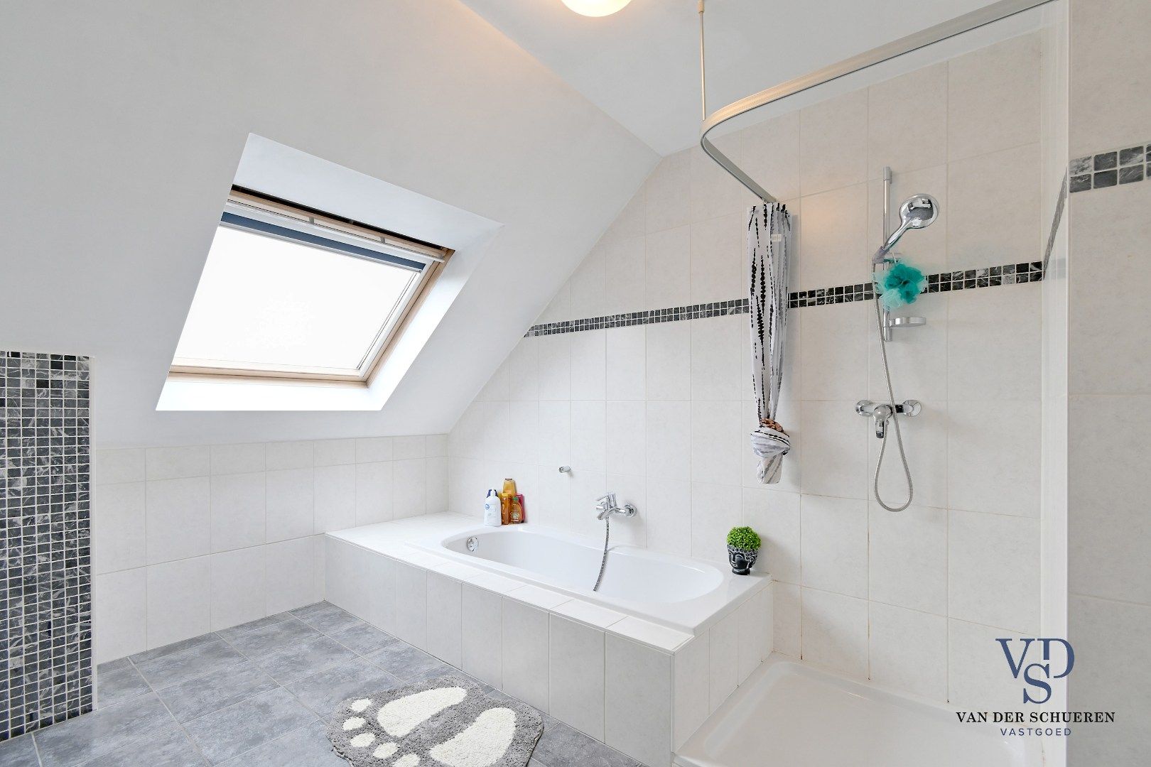 Comfortabel wonen in dit ruime duplex appartement foto 22