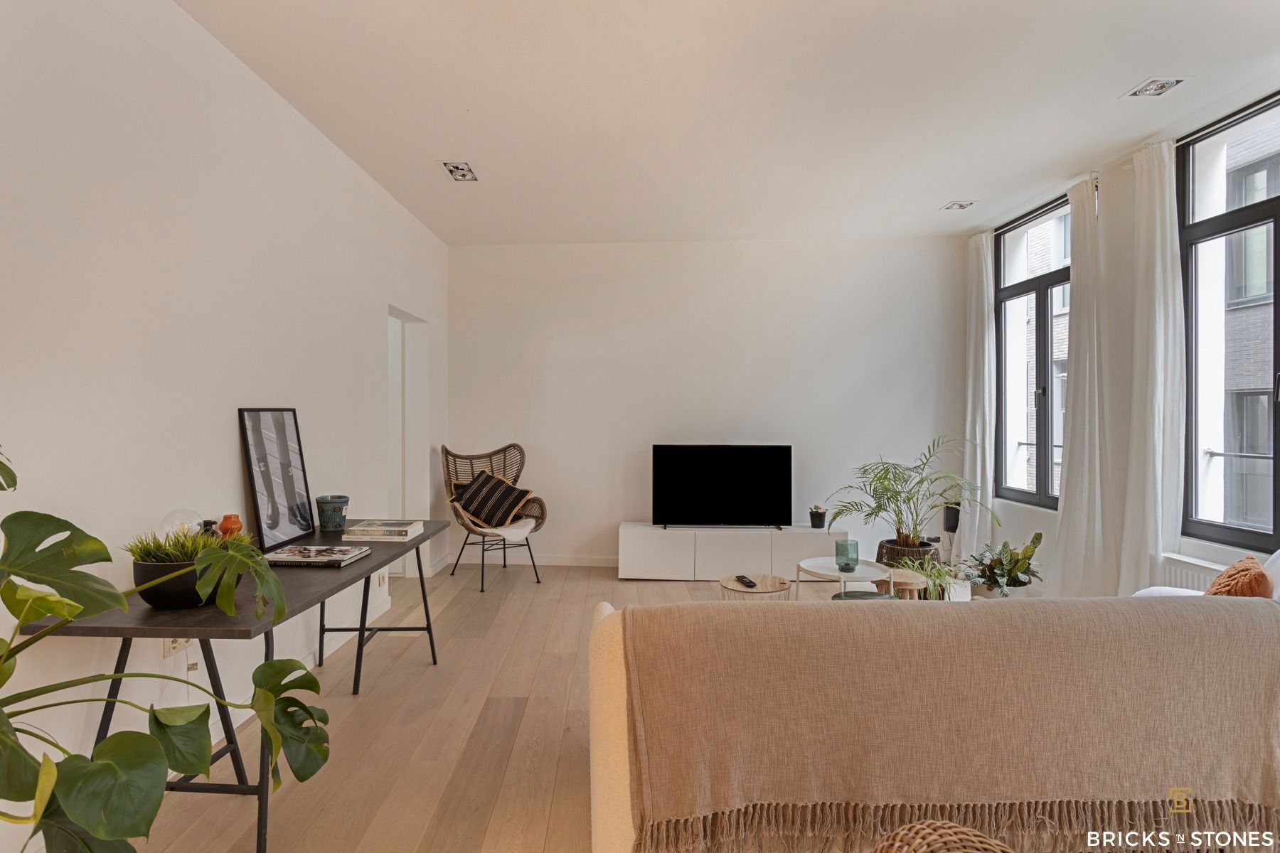 Stijlvol appartement met terras op TOP locatie foto 2