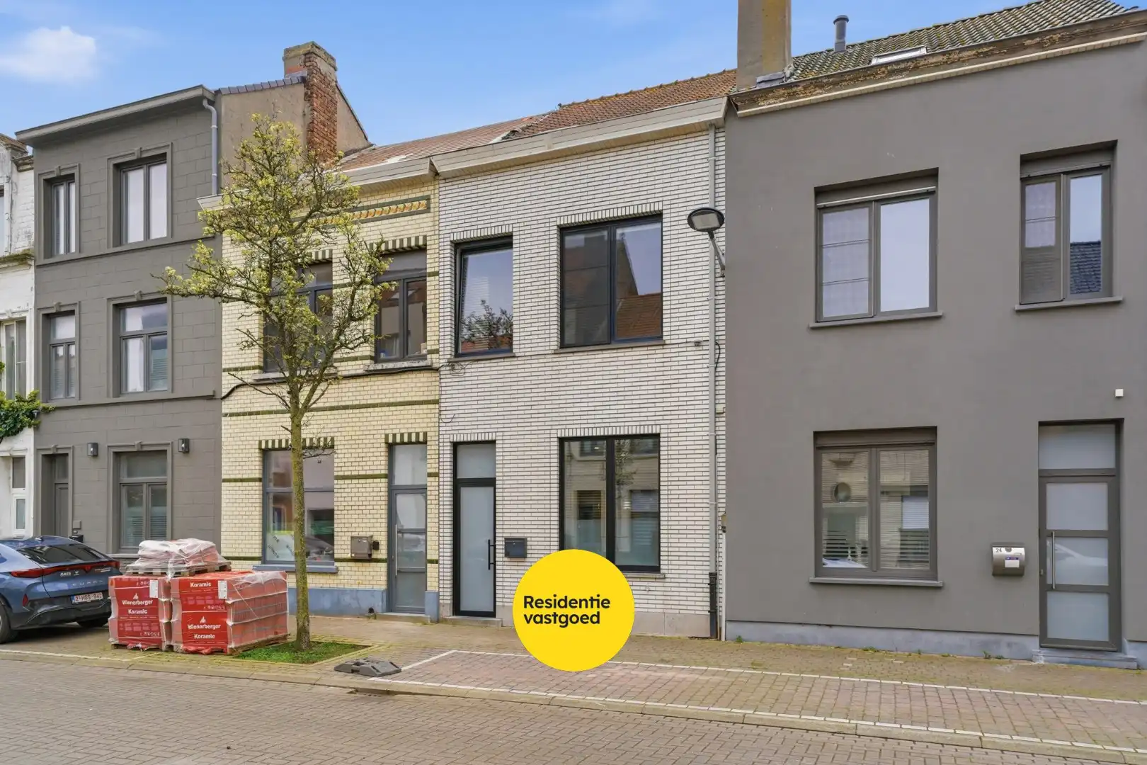 Volledig gerenoveerde woning met zonnige buitenruimte foto 27