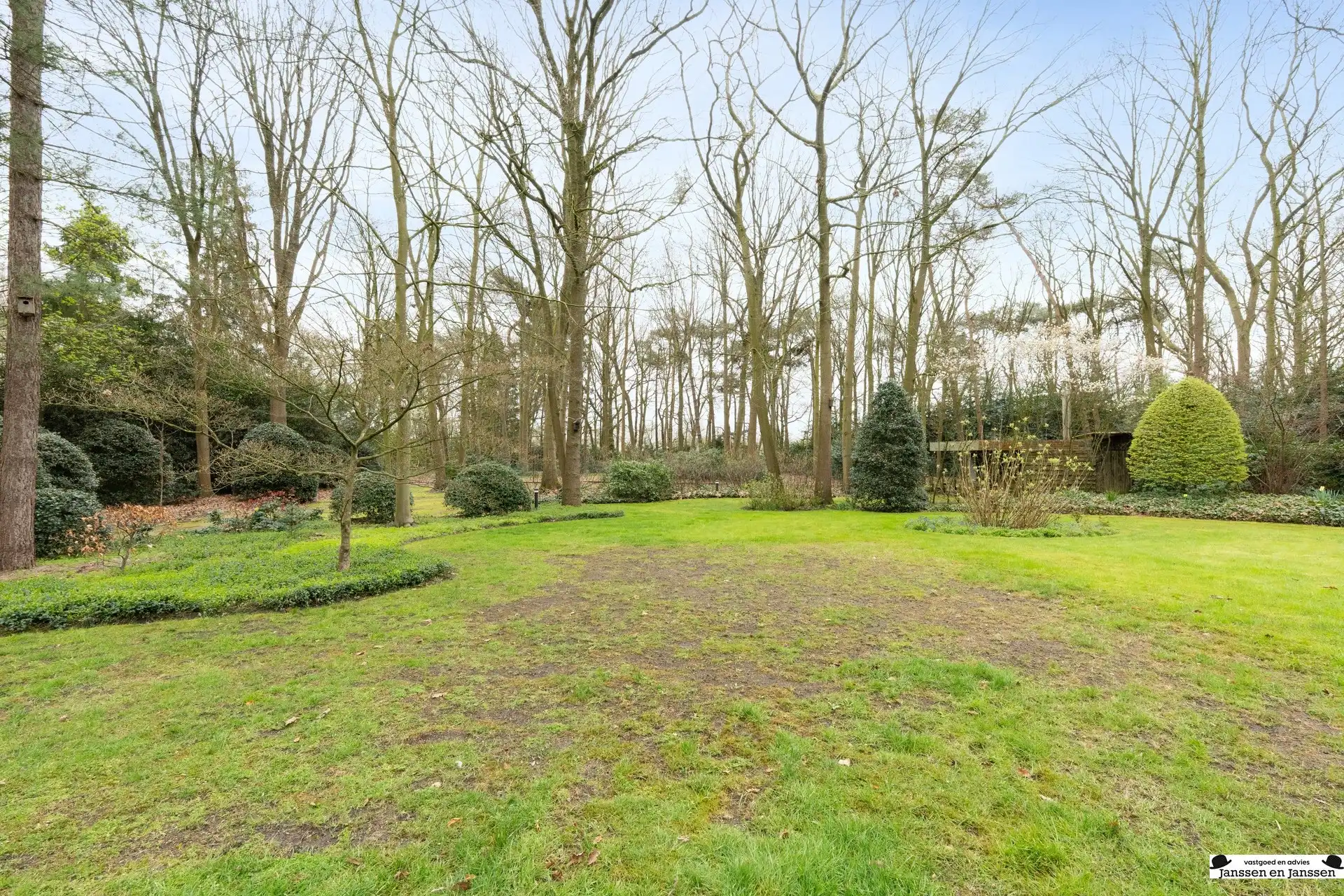 Karaktervolle villa op aan de Bredabaan te Gooreind  foto 26