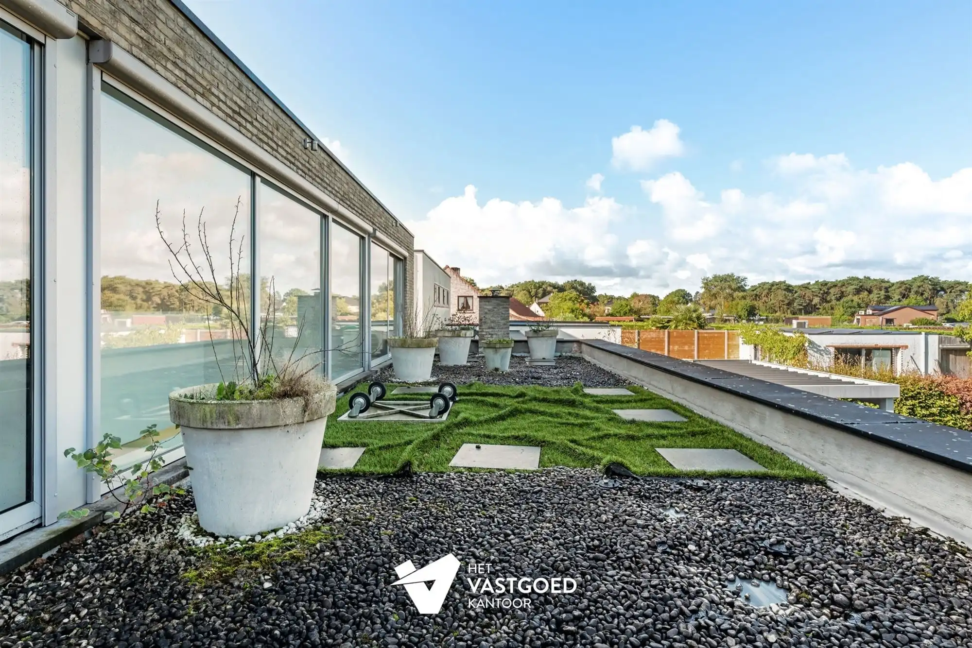 RUIME, RECENTE WONING OP TOP-LIGGING! foto 17