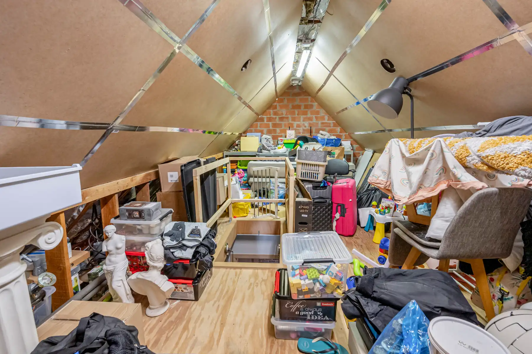 Halfopen bebouwing in topstaat foto 25