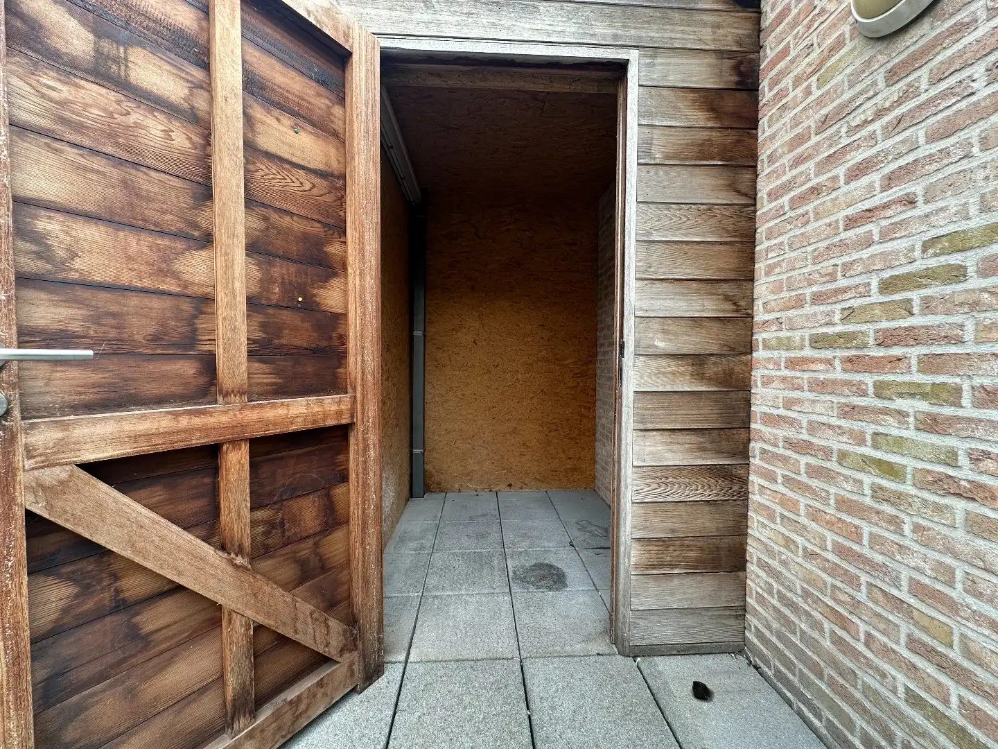 Lichtrijk appartement met 1 slpk en groot zonnig terras, hartje Torhout foto 14