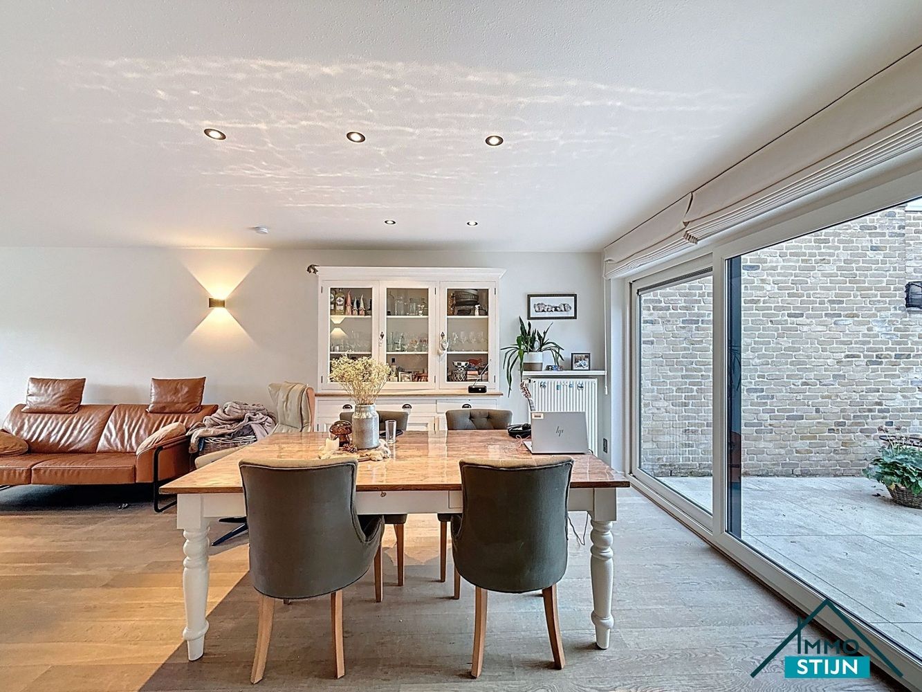 Gezinswoning met 4 slaapkamers in rustige doodlopende straat foto 5