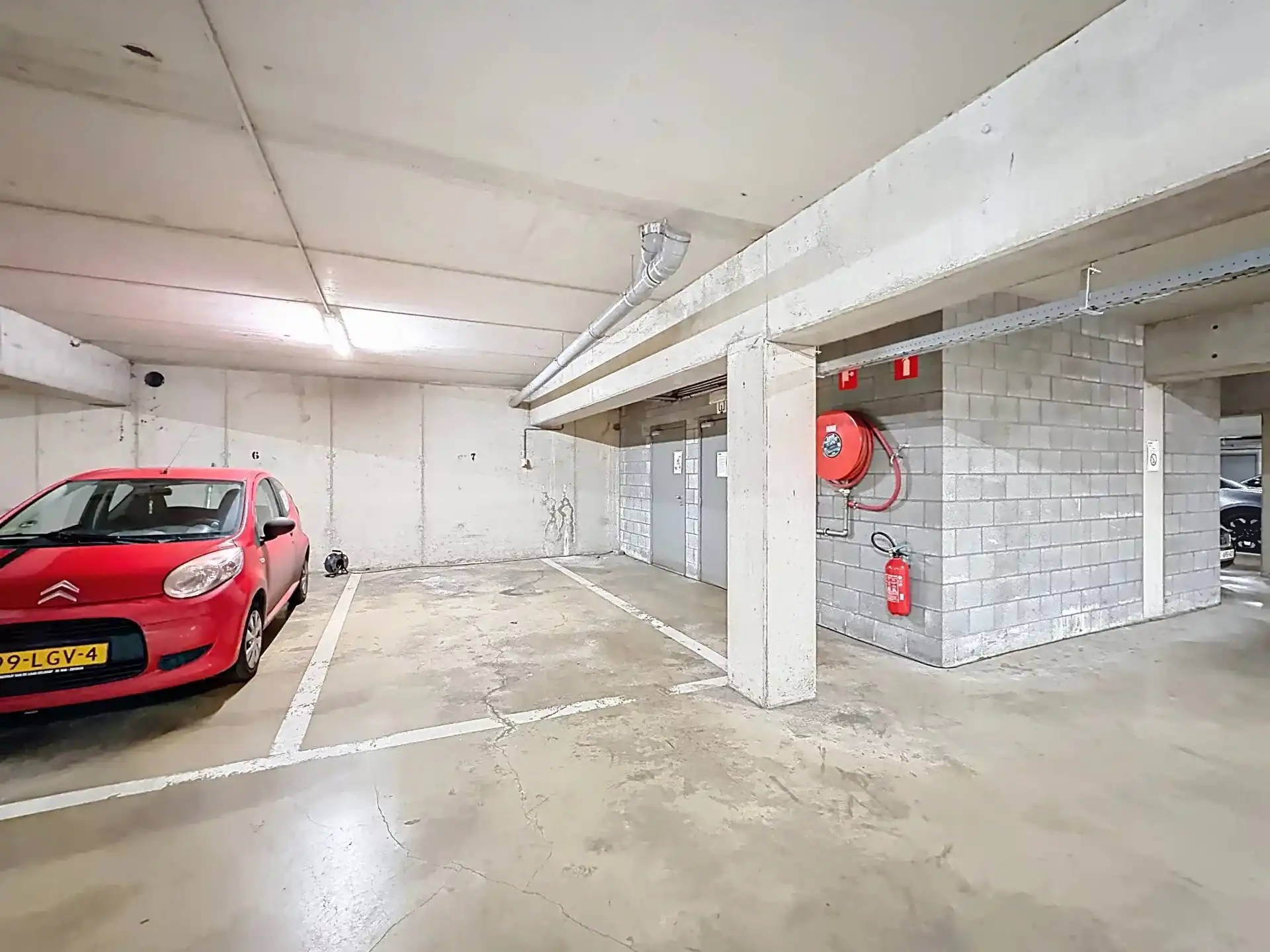 Exclusief wonen op topniveau – penthousegevoel met riant terras foto 34