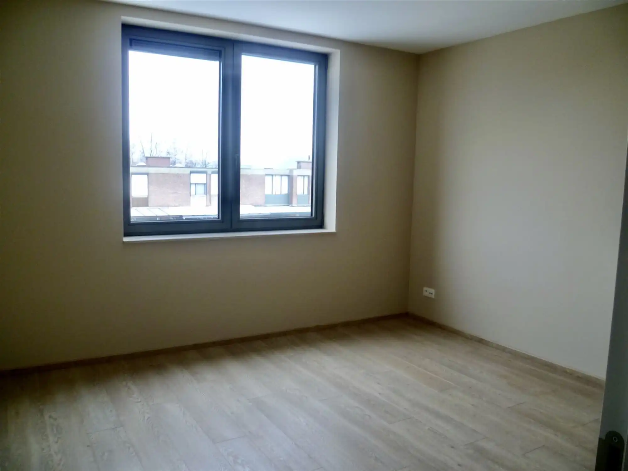 Appartement met 1 slaapkamer, terras en staanplaats.  foto 4