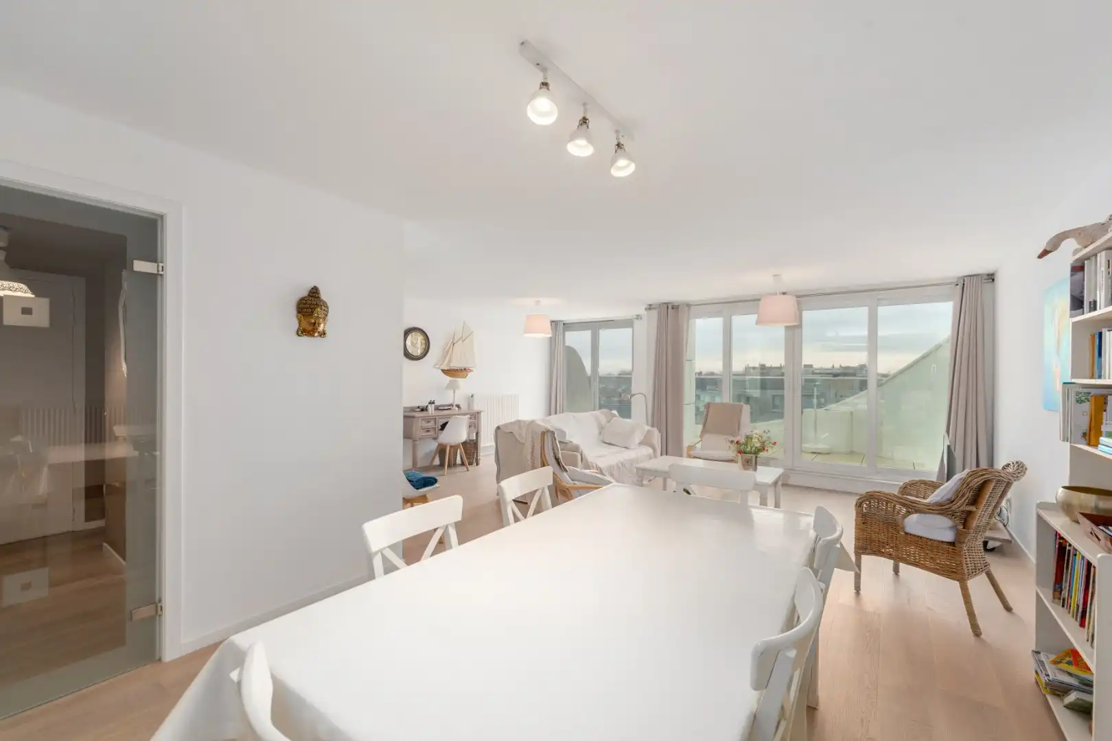 PRACHTIG WOONAPPARTEMENT OP 100 M VAN DE ZEEDIJK foto 6