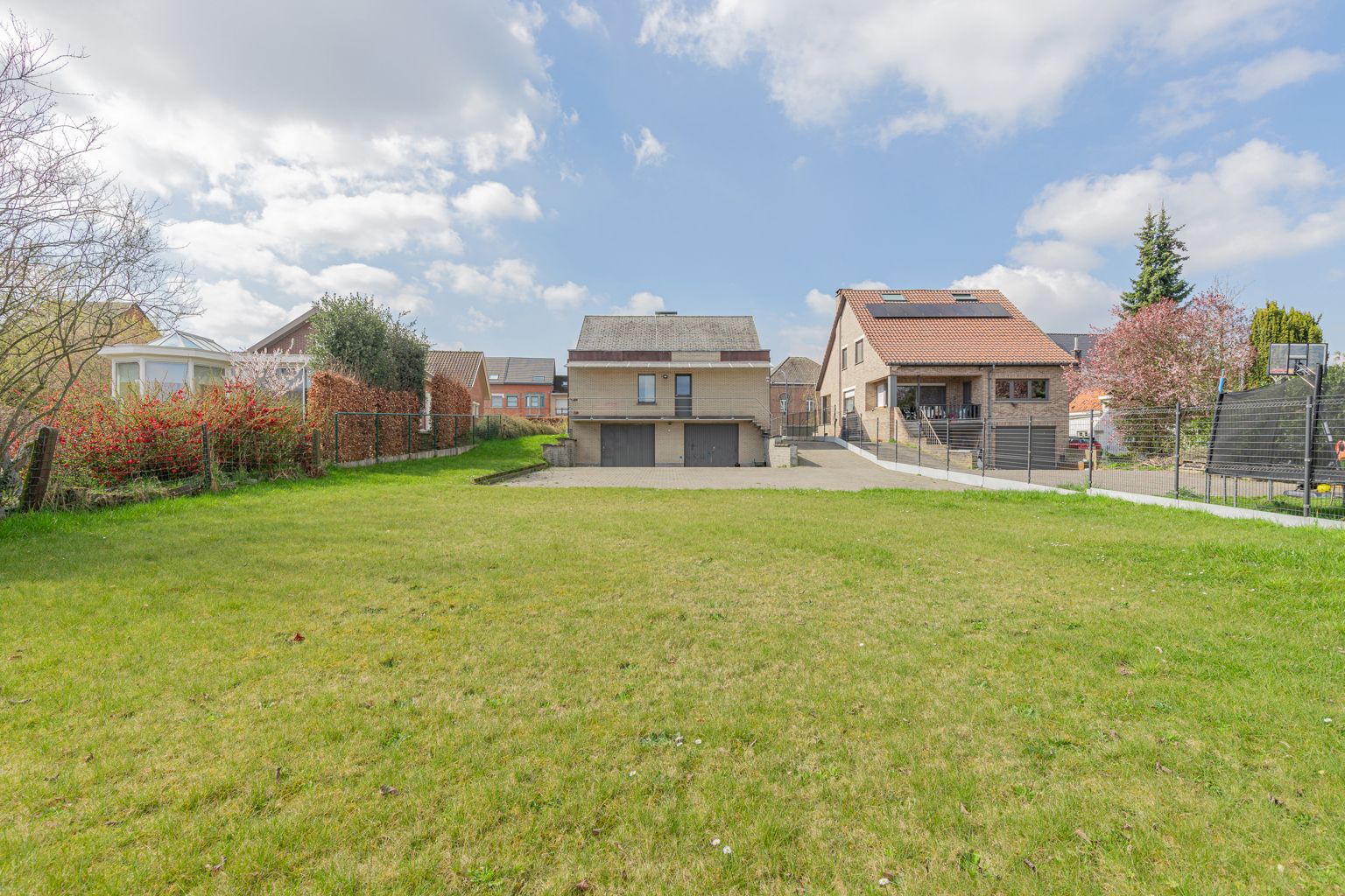 Villa op 10a met 5 slaapkamers, grote tuin, dubbele garage! foto 21