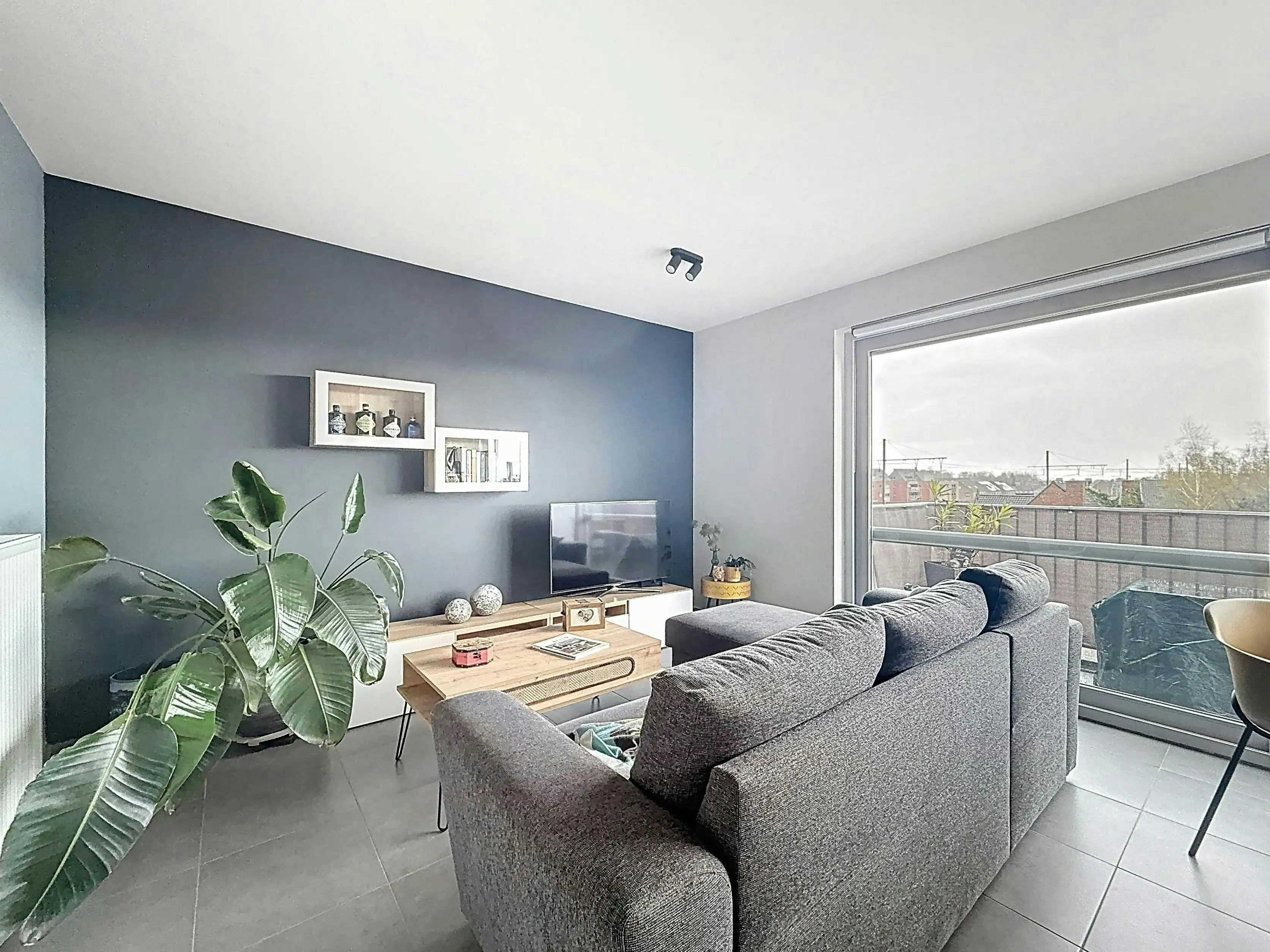 Appartement te koop op centrale ligging in Waregem foto 3