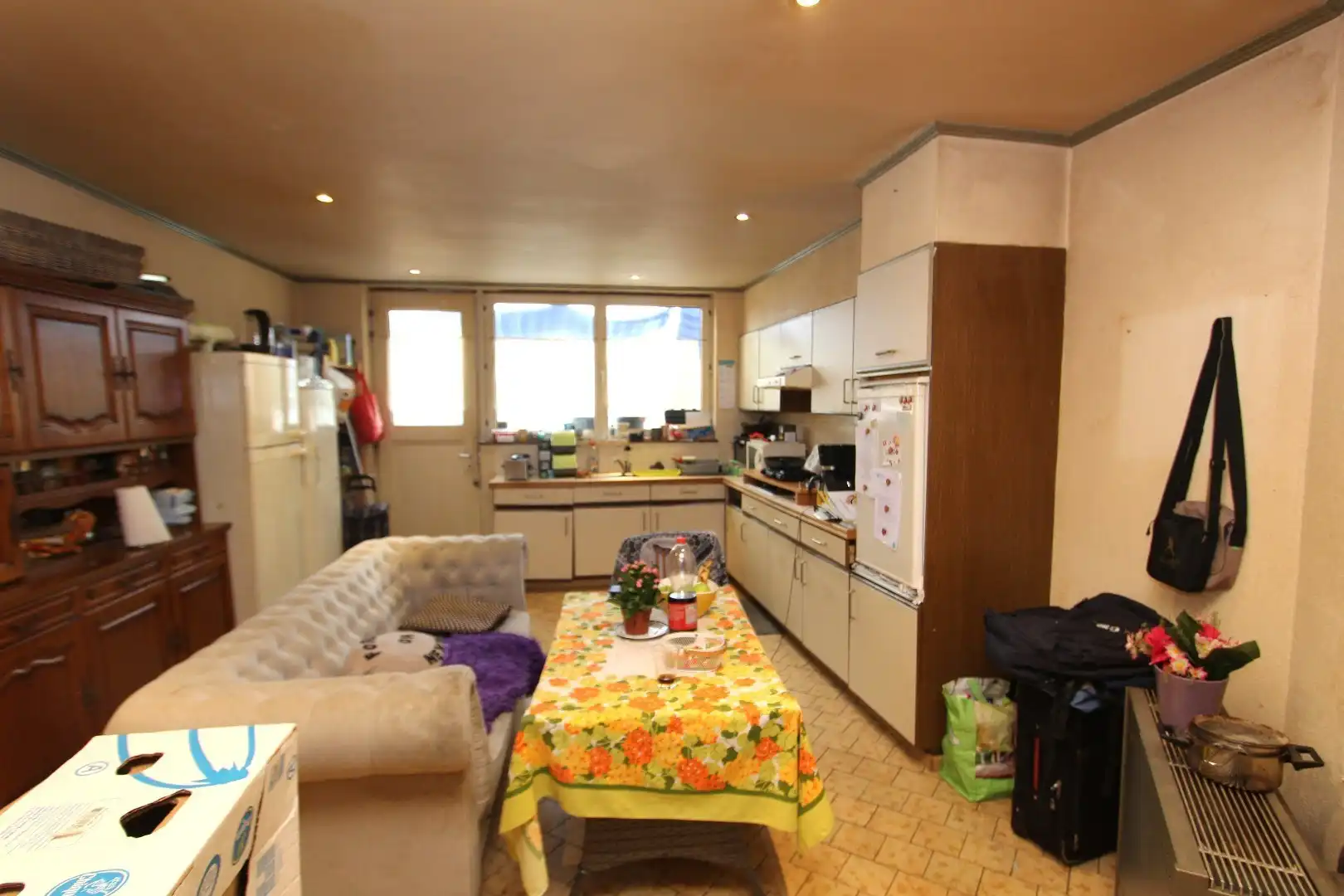 Ruime woning met terras en diepe tuin - stadsrand Tongeren foto 7