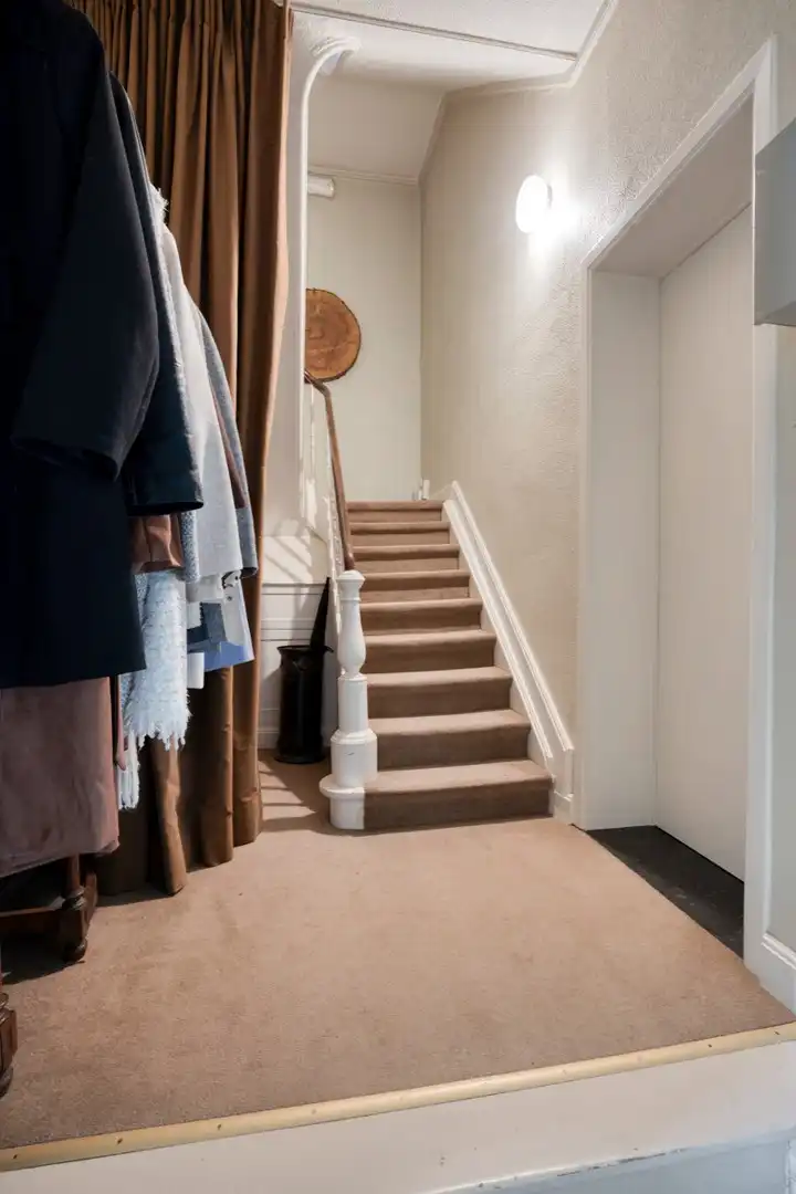 Bijzonder historisch herenhuis te koop in Heppen foto 19