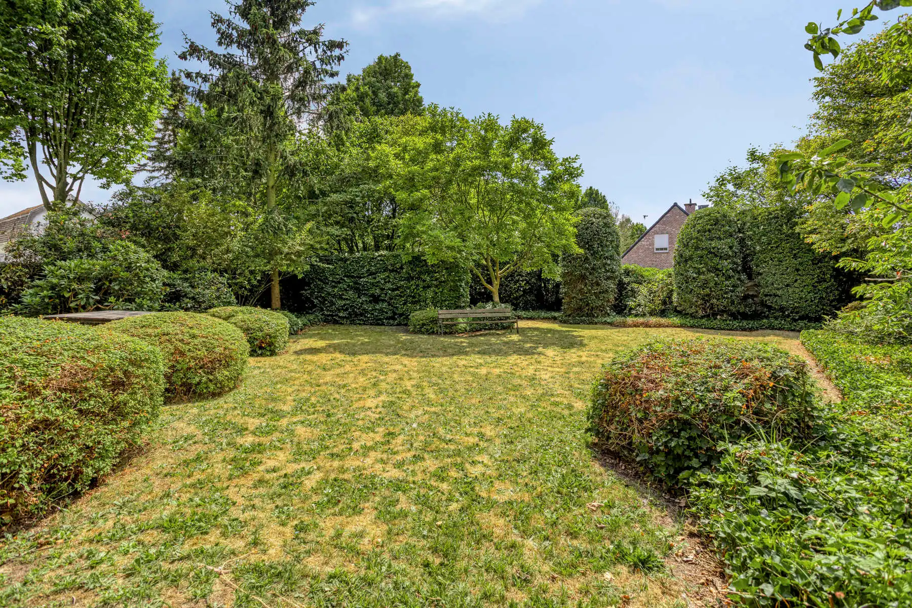 Ruime gezinswoning met potentiële bouwgrond te Mariaburg. foto 25