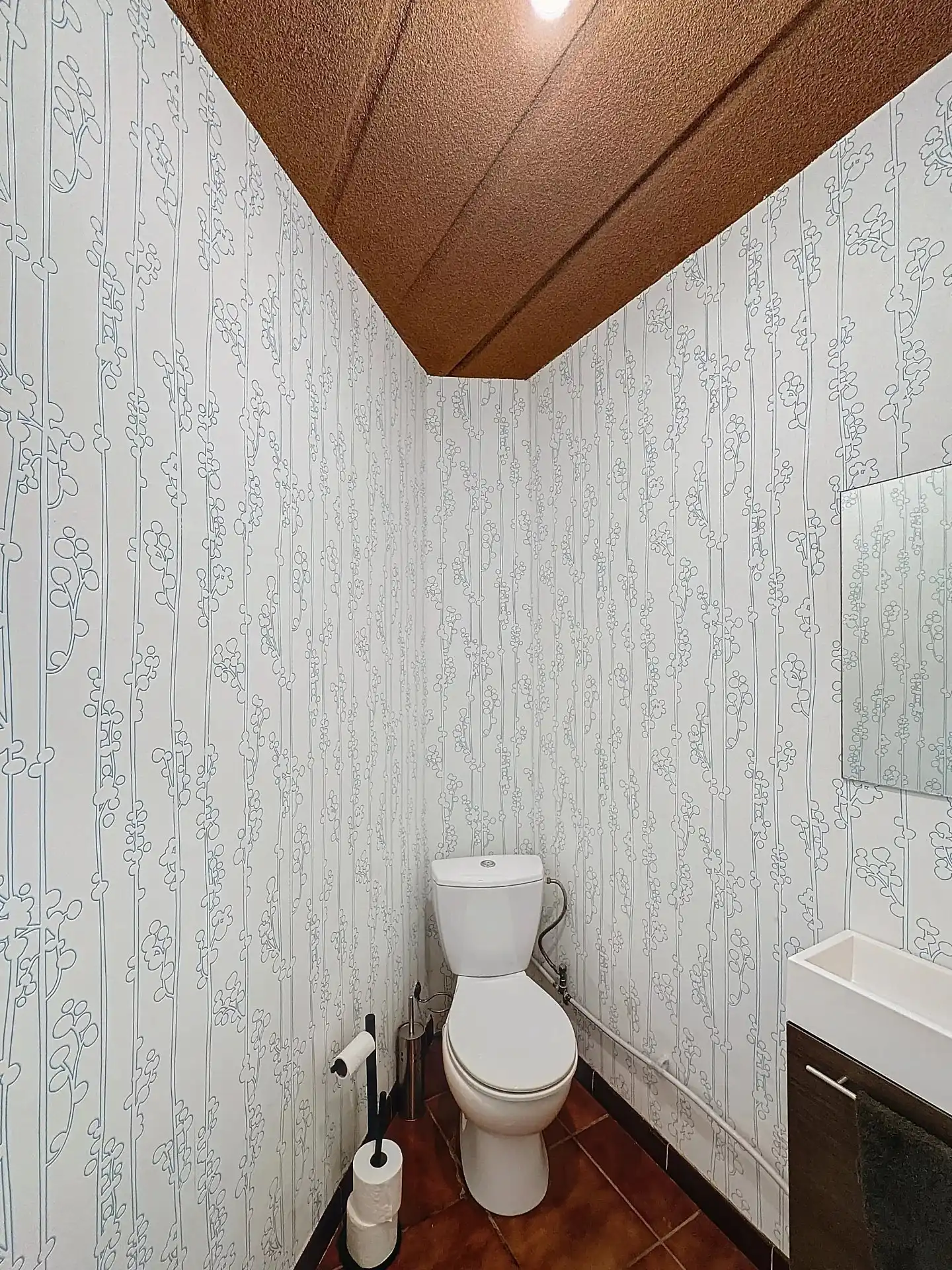 Goed gelegen handelspand in het centrum met een oppervlakte van 150m². foto 15