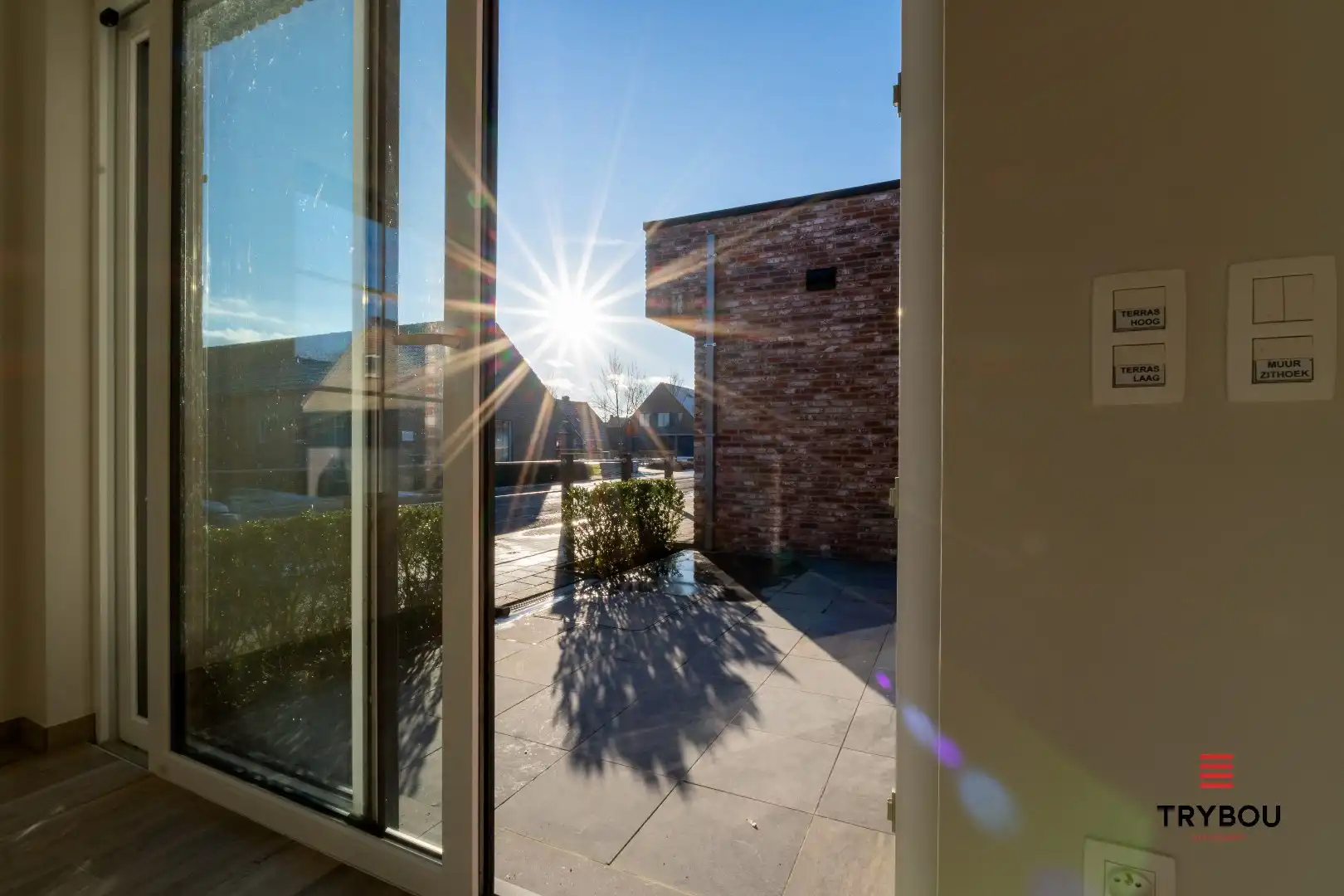 Instapklare, energiezuinige woning op het gelijkvloers in hartje Lo-Reninge foto 8