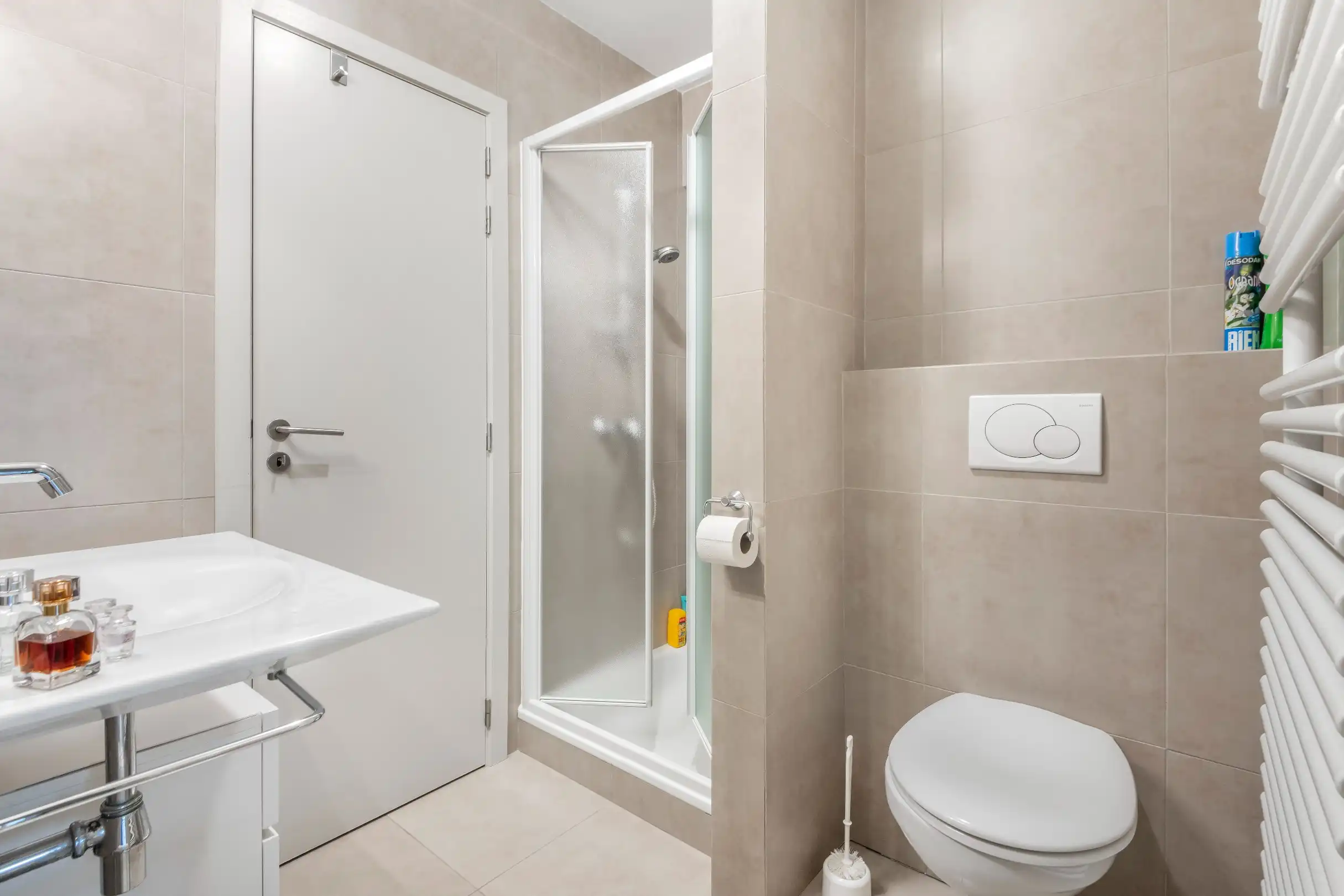 Verzorgd, zuidgericht  gemeubeld appartement gelegen vlakbij de Lippenslaan en de Dumortierlaan foto 16