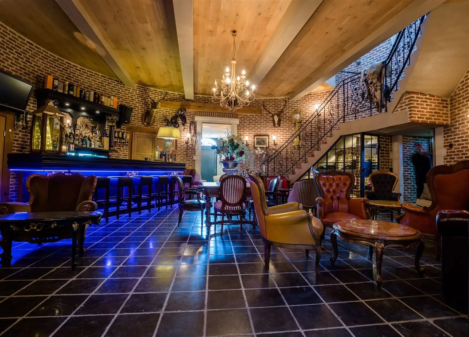 Commercieel gebouw foto {{pictureIndex}}