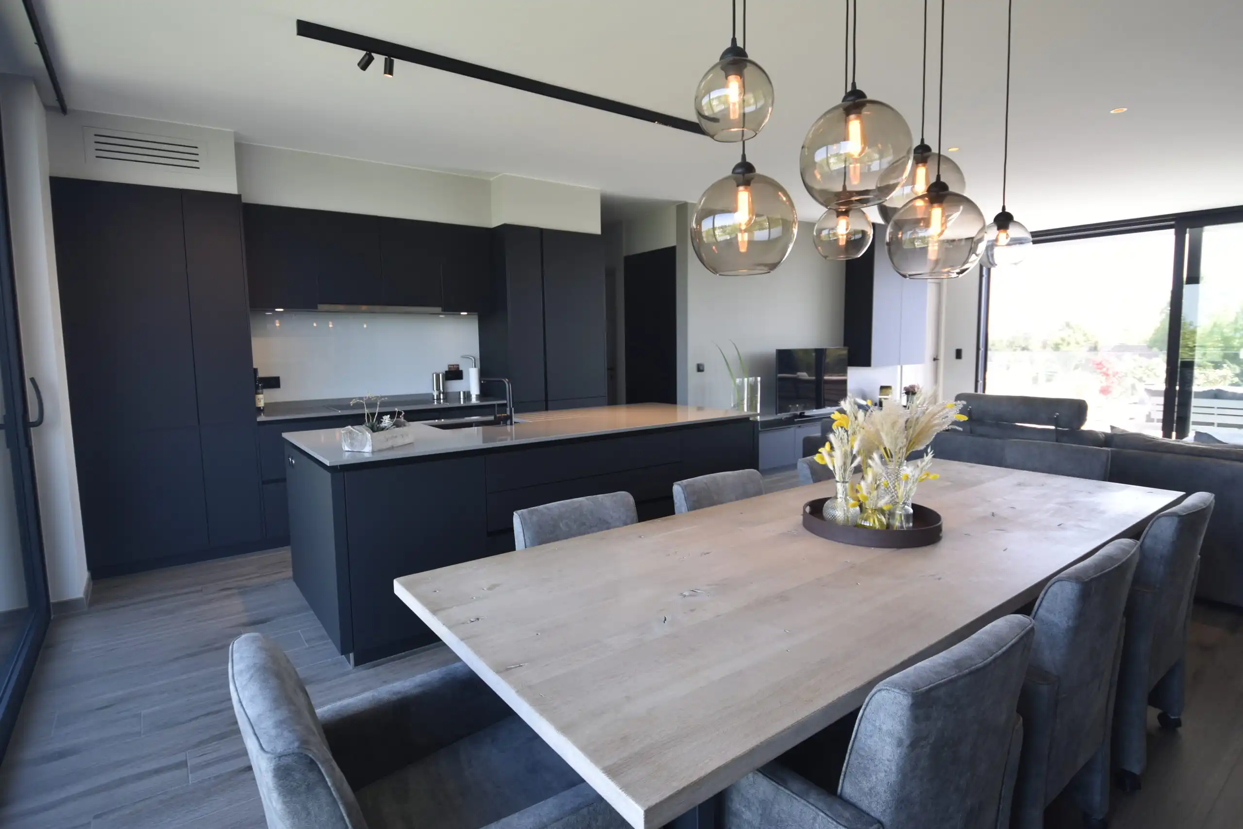 Modern penthouse met schitterend uitzicht en topafwerking – incl. autostaanplaats en berging foto 4