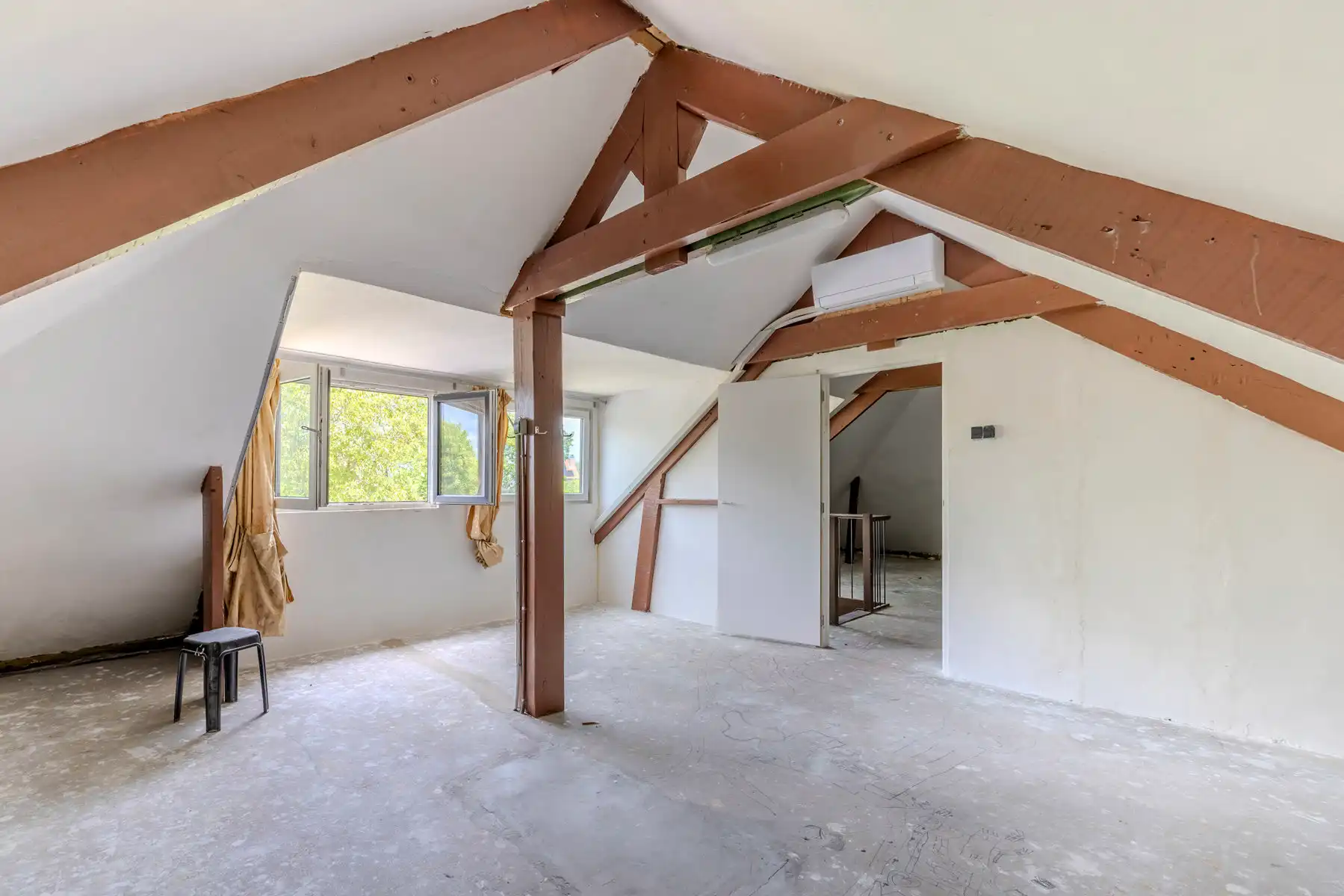 Op te frissen, energiezuinige woning met 3/4 slpks en tuin foto 19