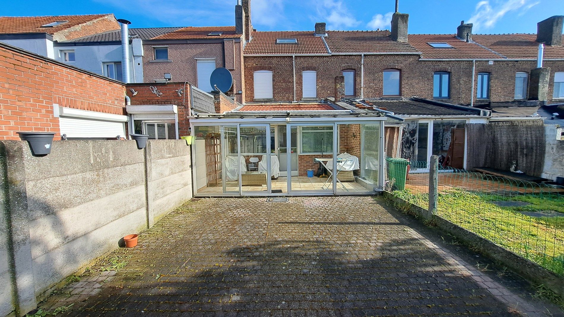 Gezinswoning met 3 slaapkamers en garage foto 4