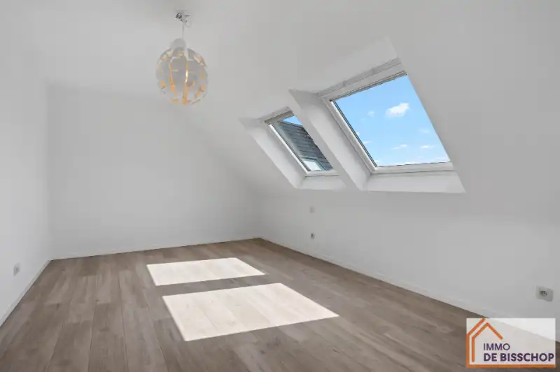 Prachtig duplex appartement met 3 slaapkamers, 2 badkamers en mooi zonneterras foto 15
