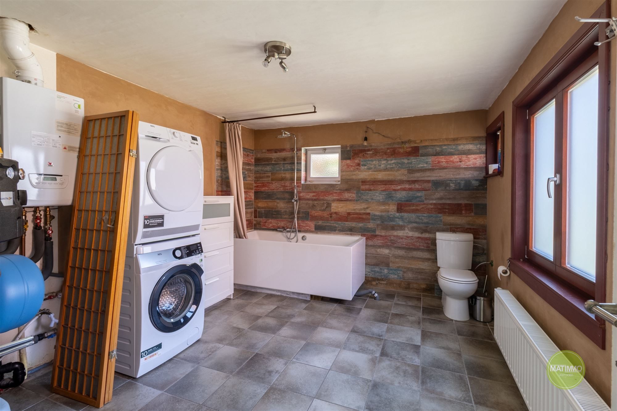 Instapklare gezinswoning met zonnige tuin in Mol-Gompel foto 12