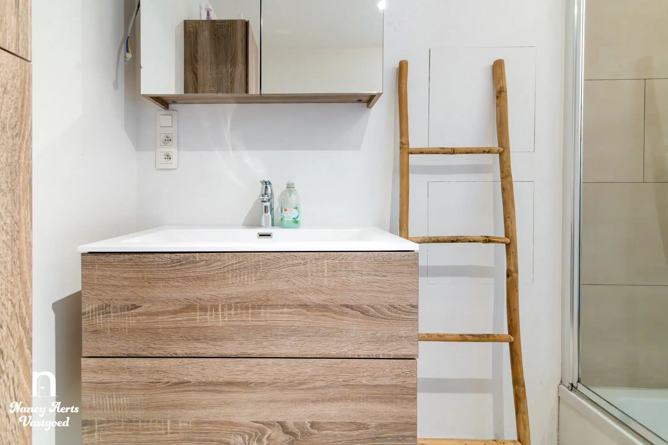 Charmante gerenoveerde woning met zuidgerichte tuin foto 26