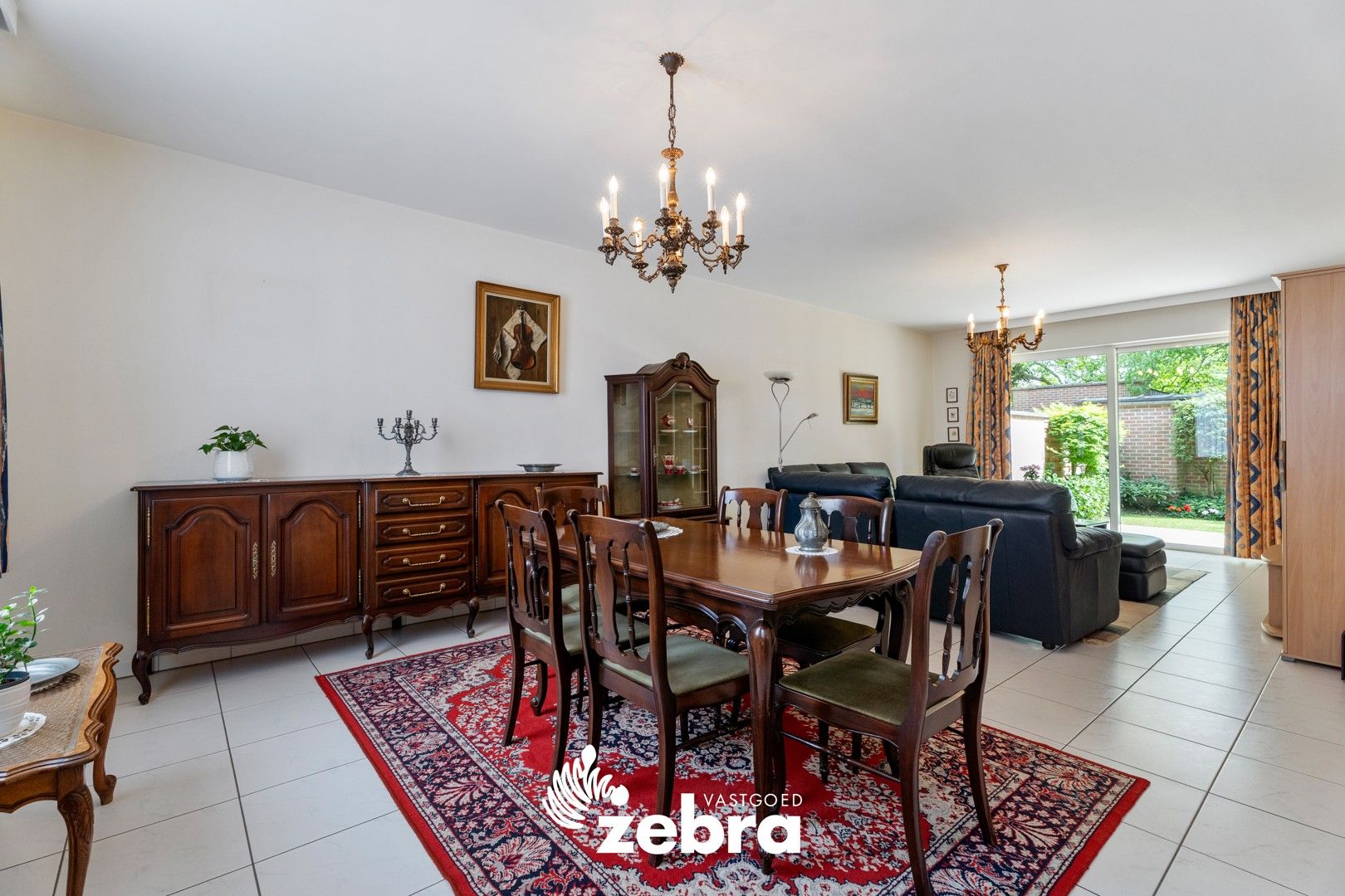 Gelijkvloers appartement met tuin in hartje Tielt! foto 4